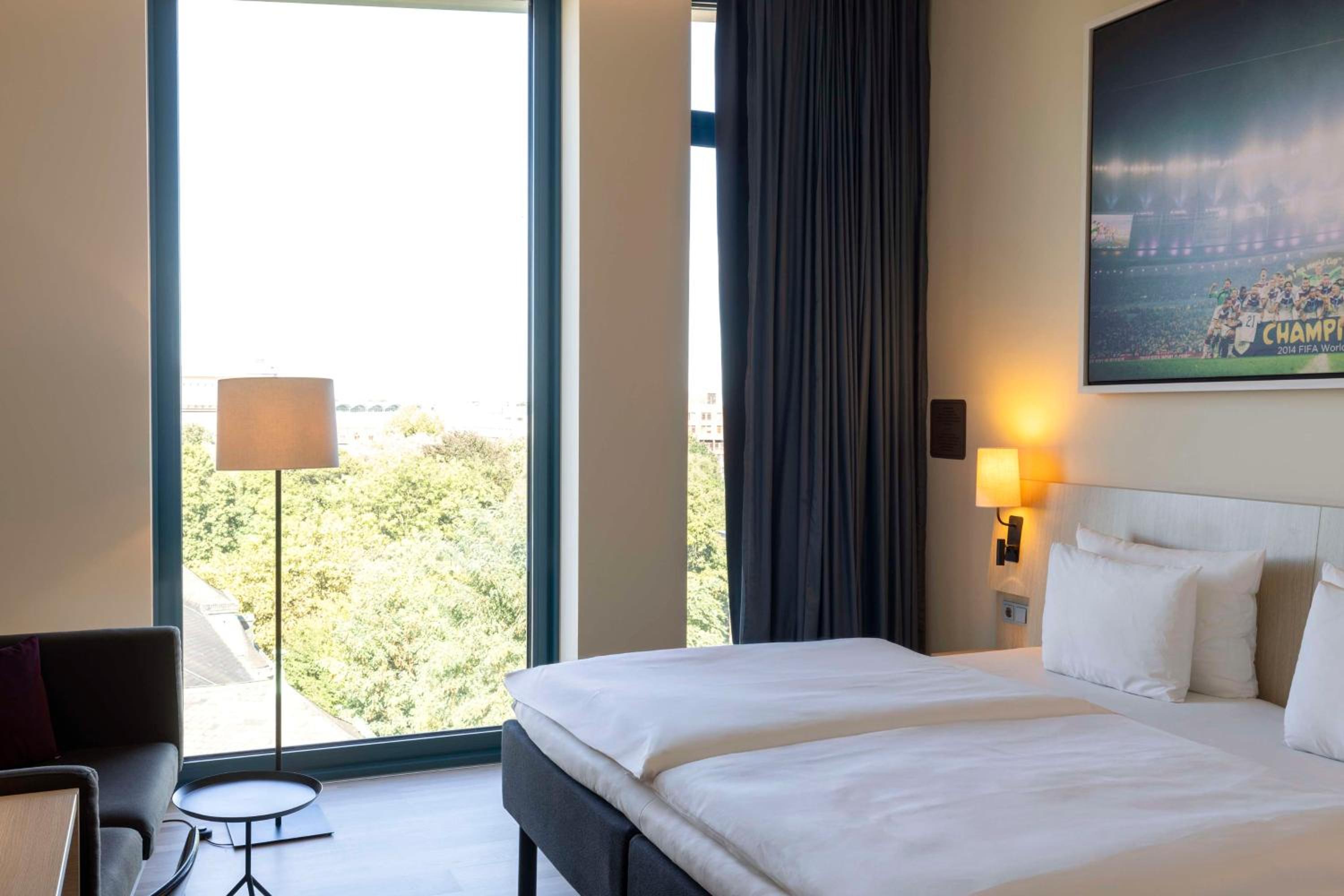 Superior Plus Double Room with access to the lounge "Living Room"