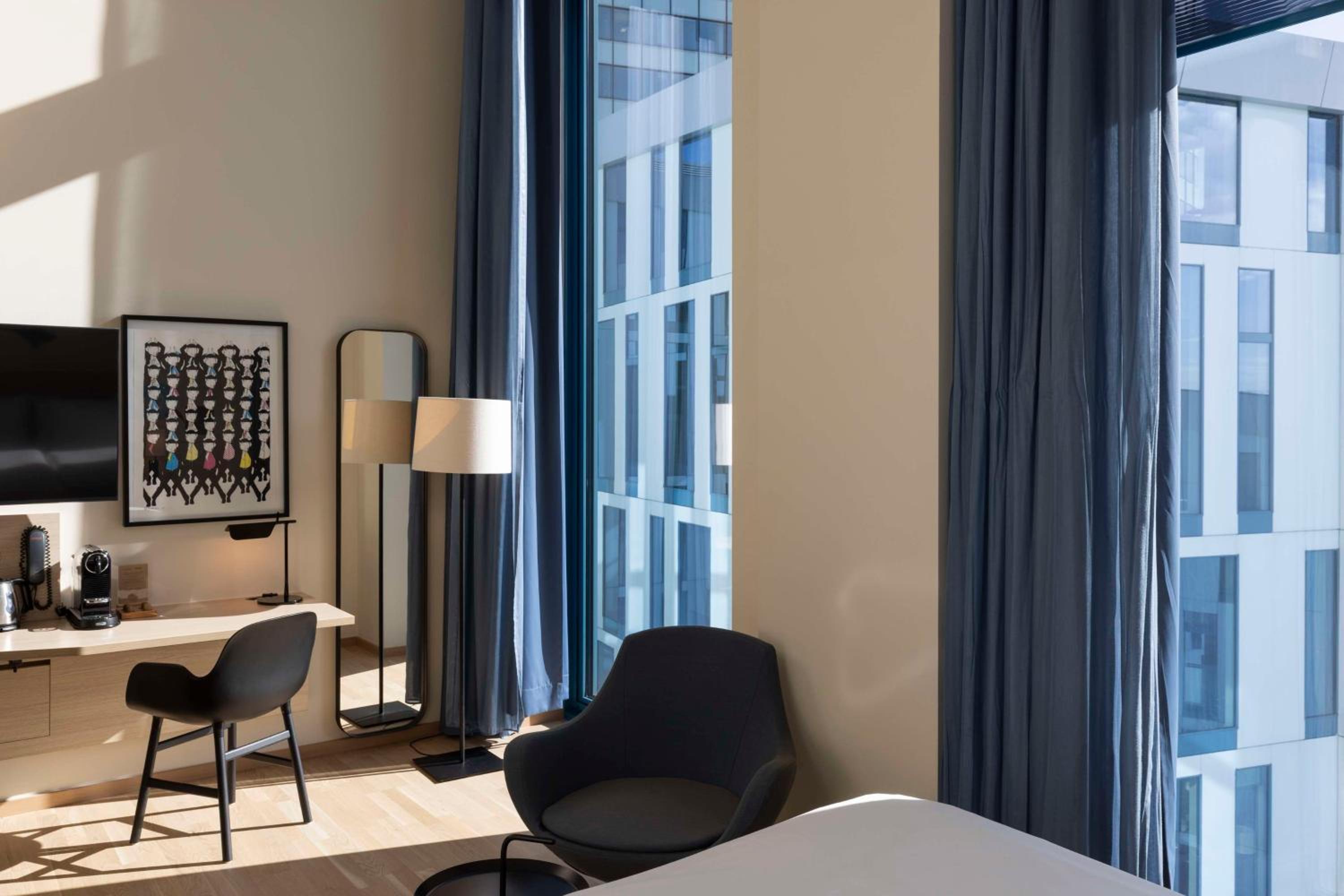 Superior Plus Double Room with access to the lounge "Living Room" - Photo 8