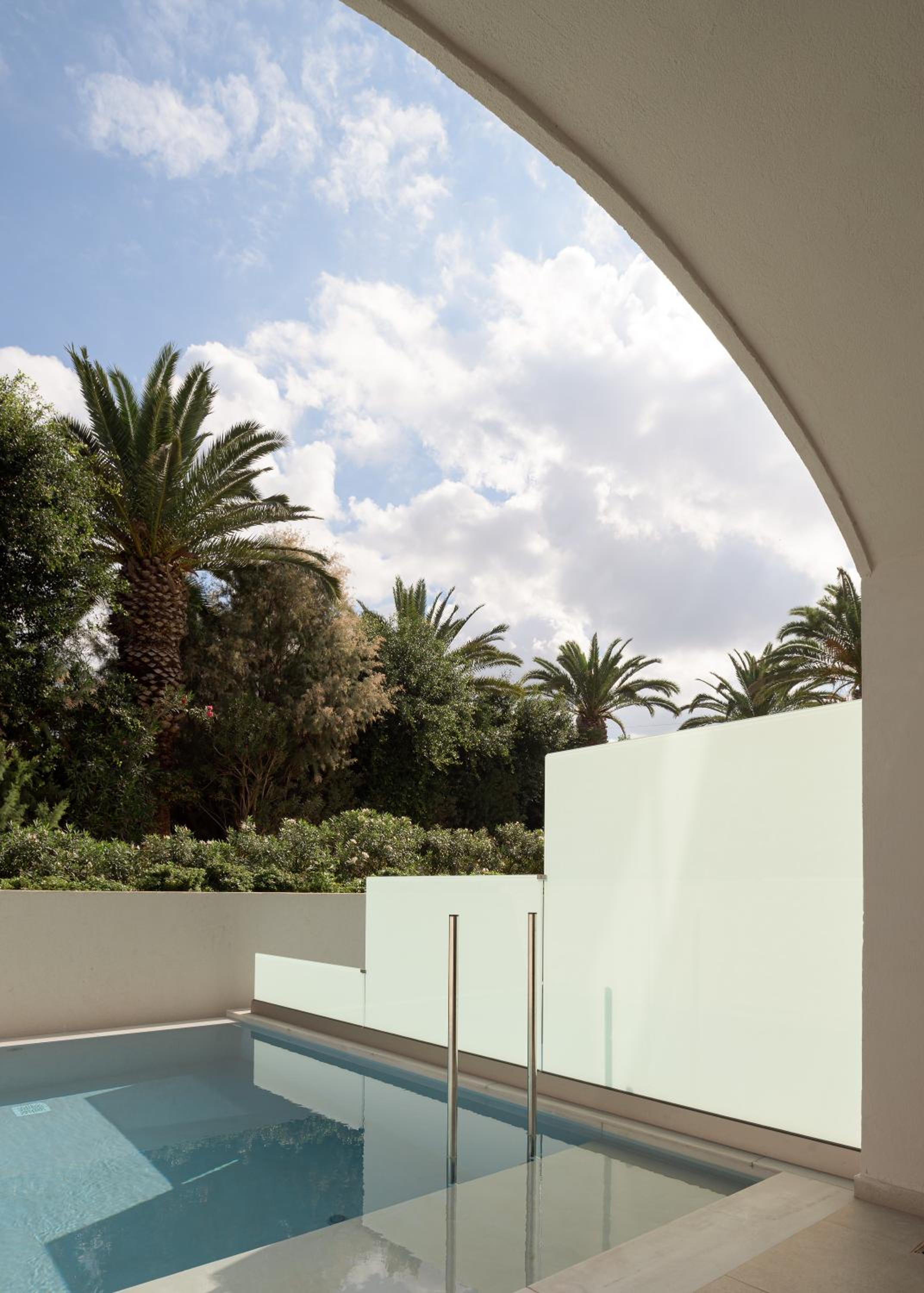 Superior Double Room with Private Pool - Photo 2