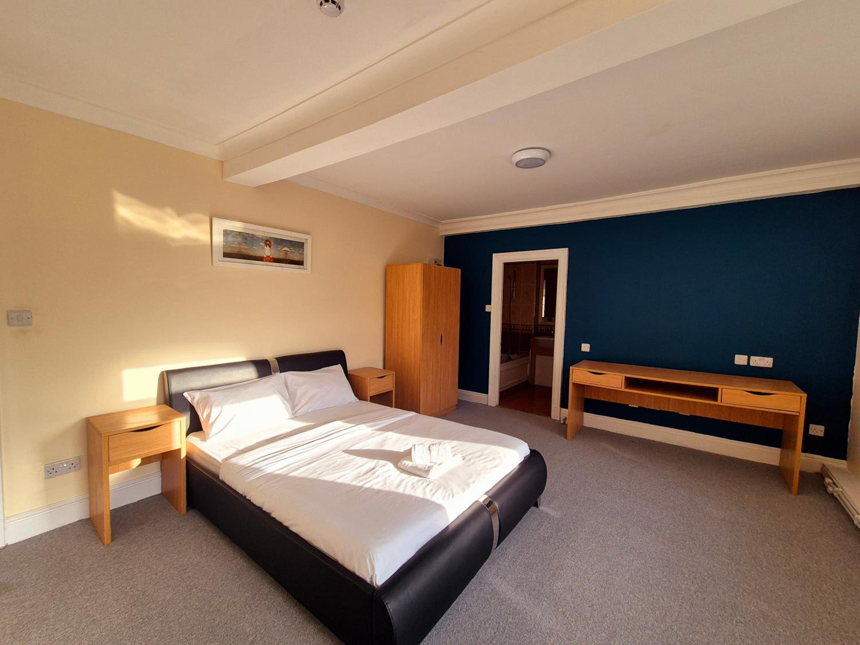 Deluxe Suite photo 2