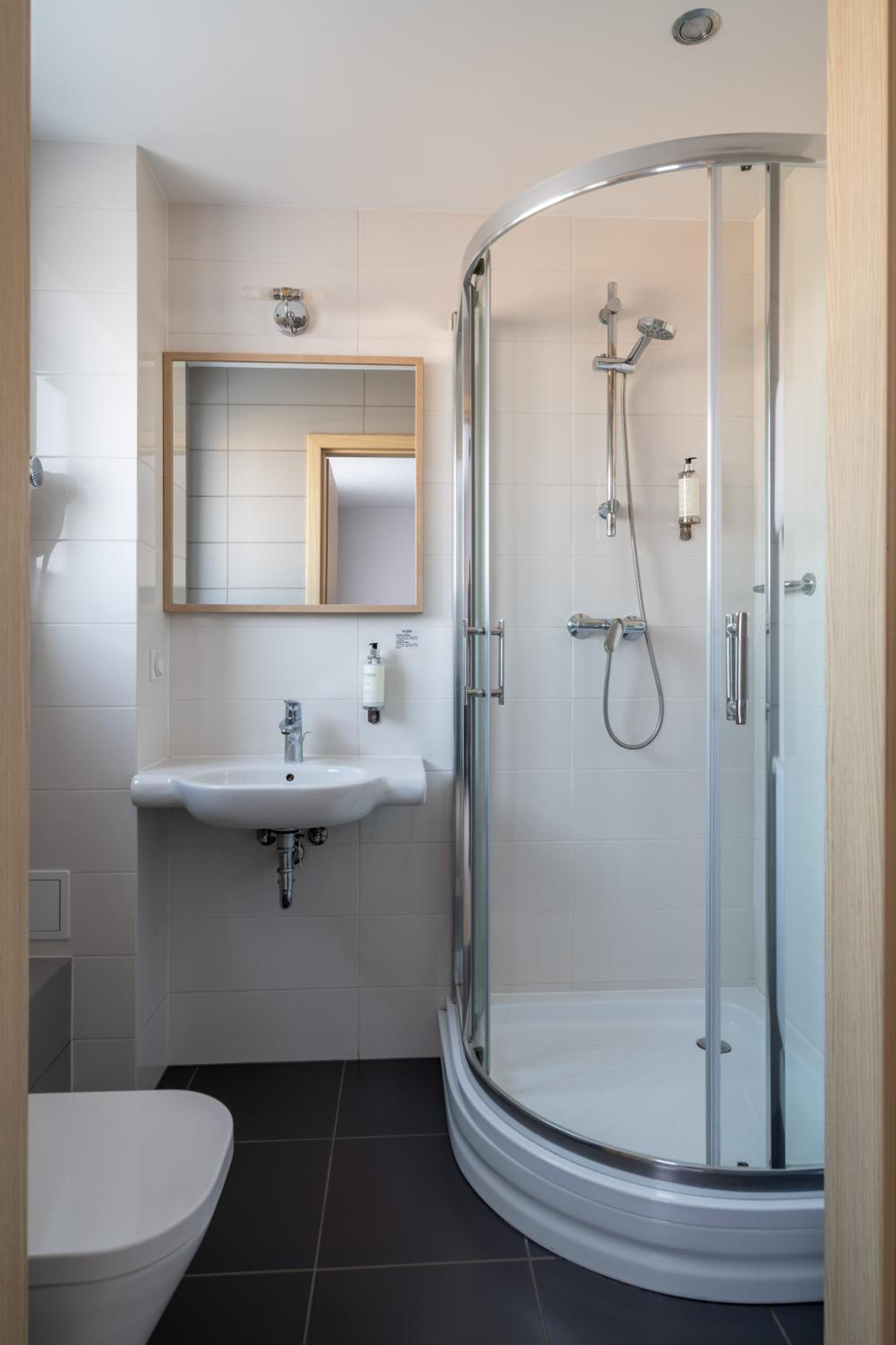 Single Room photo 3