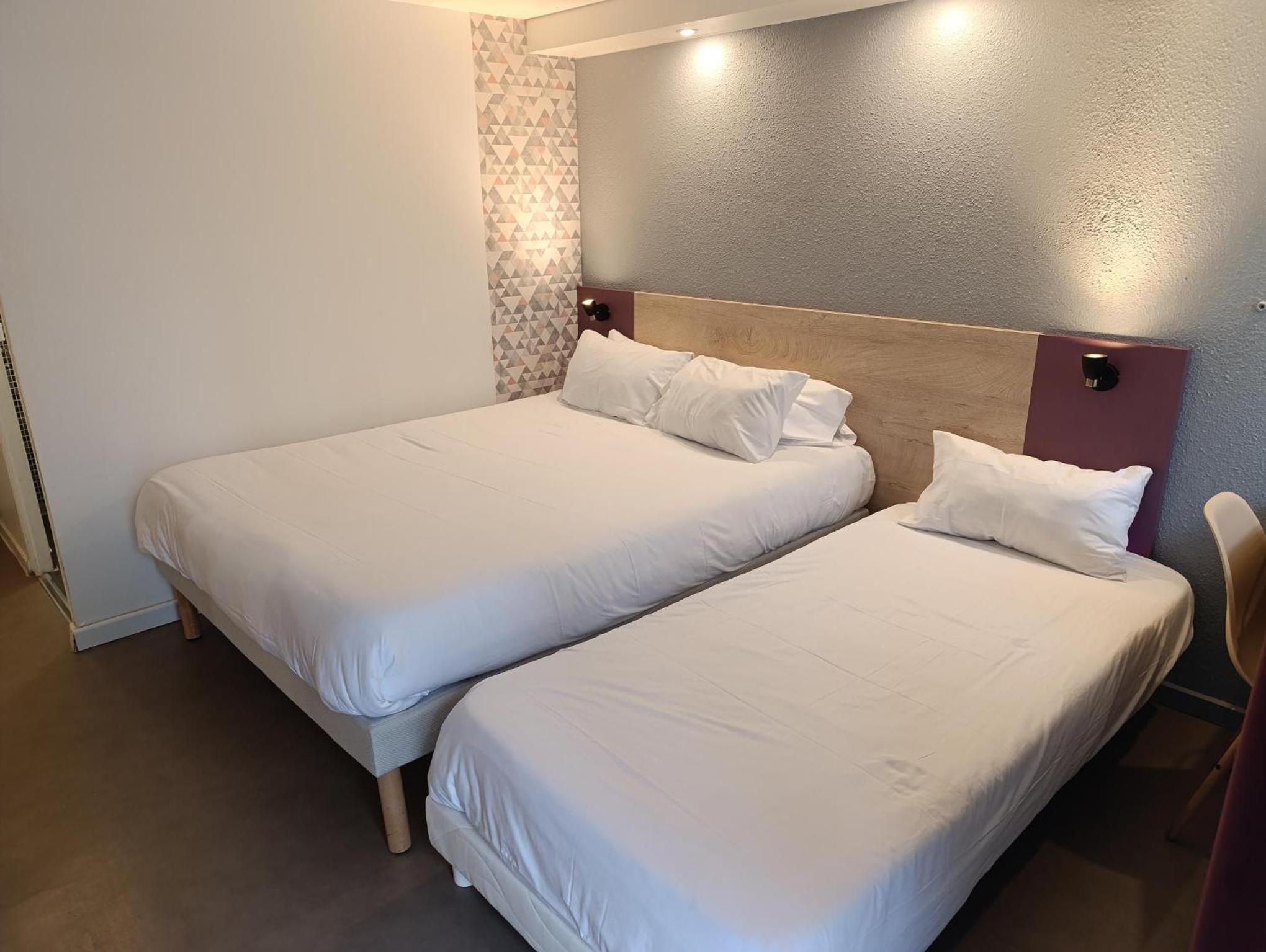 Triple Room - 1 Double Bed 1 Single Bed - Photo 1