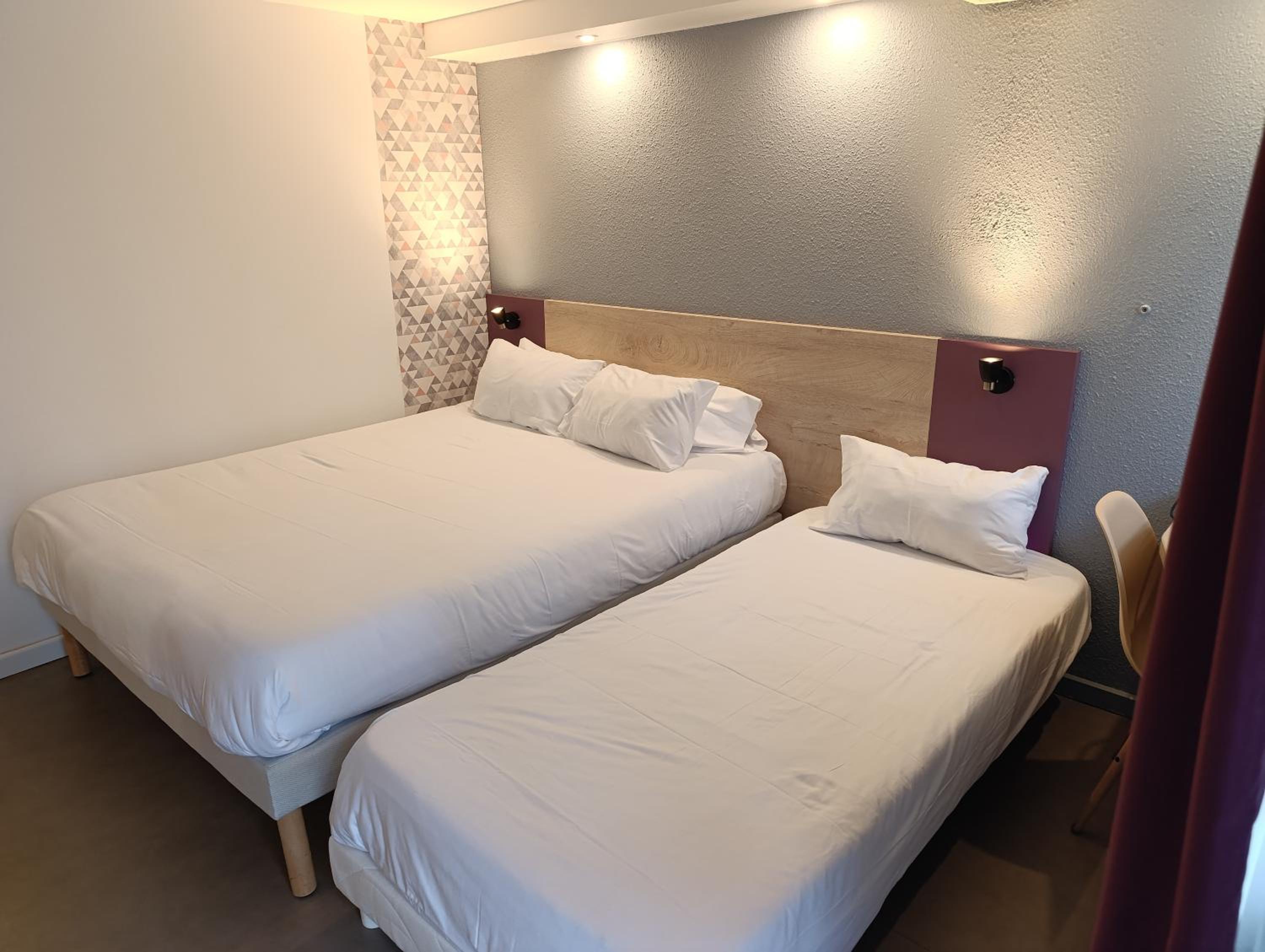 Triple Room - 1 Double Bed 1 Single Bed - Photo 3
