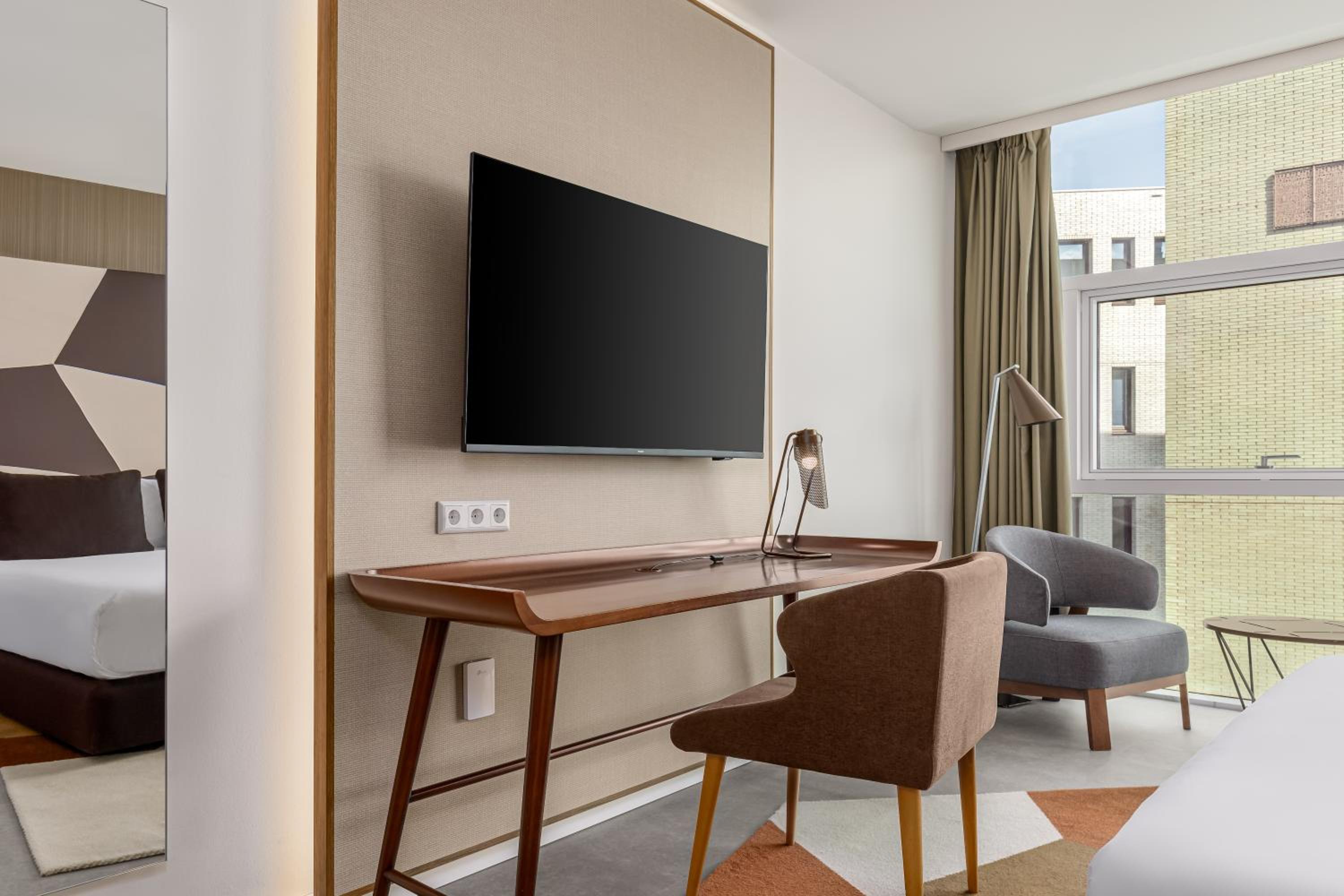 Family Room - Photo 9