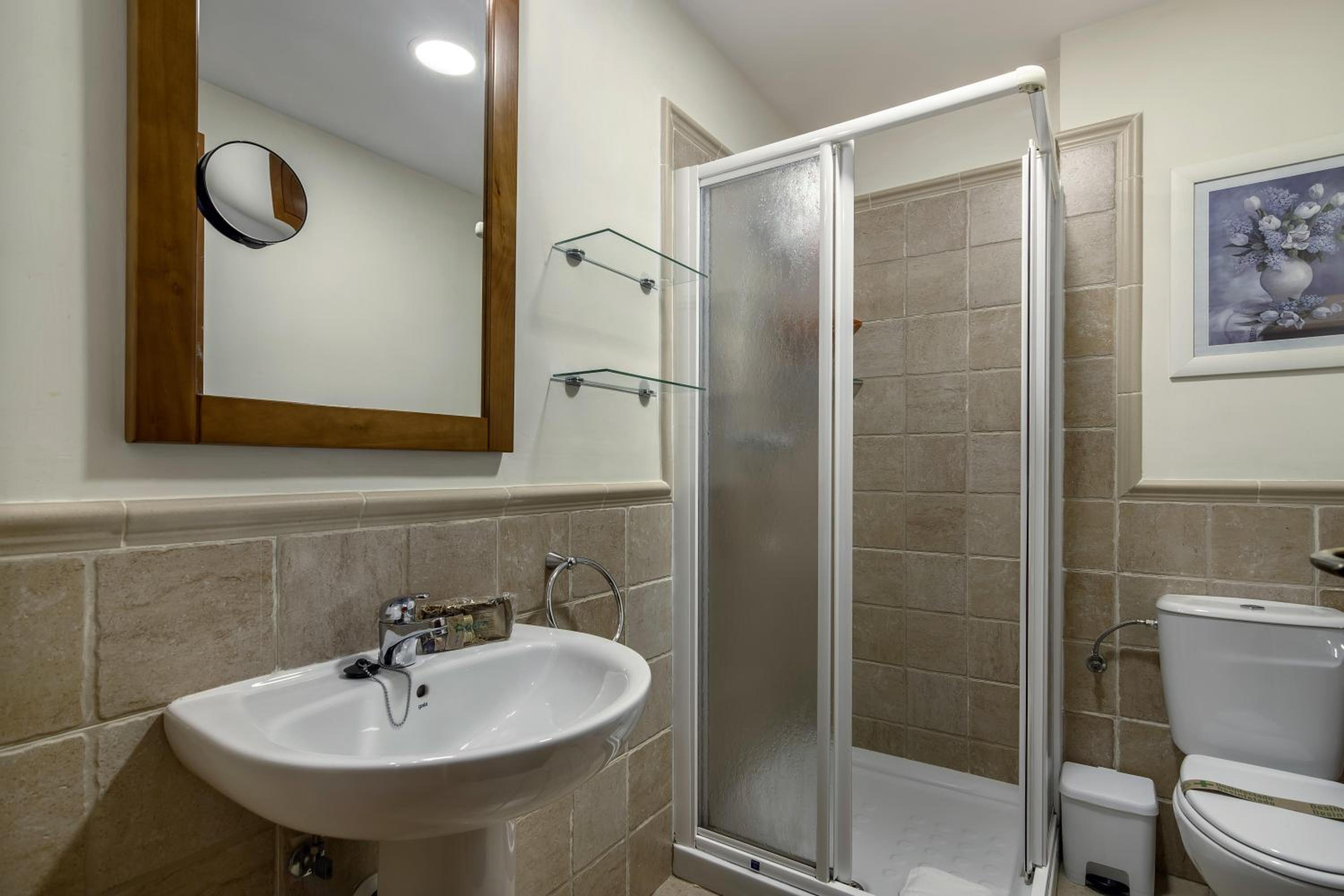 Studio Apartment photo 3