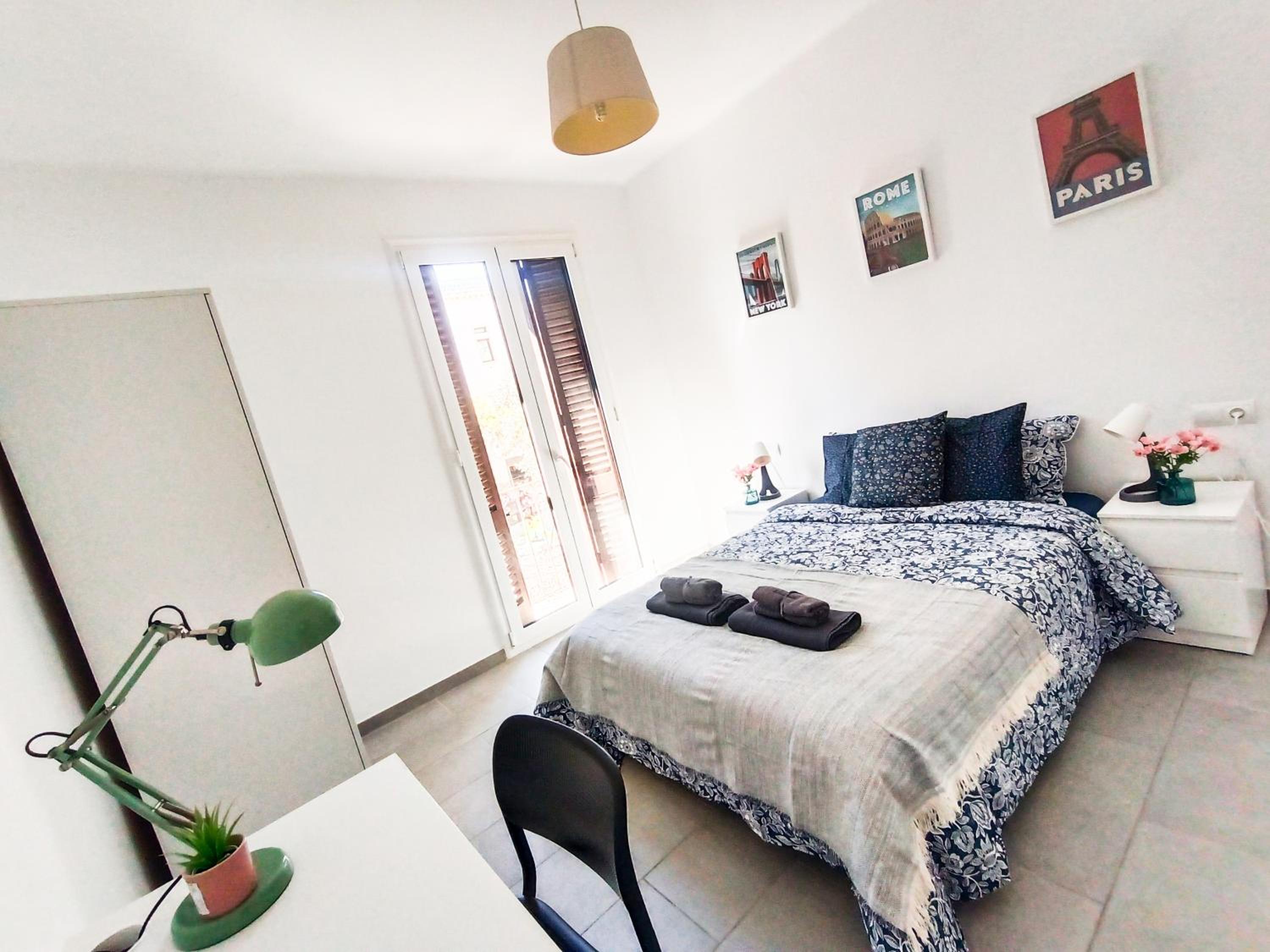 Habitación Doble con Baño Compartido