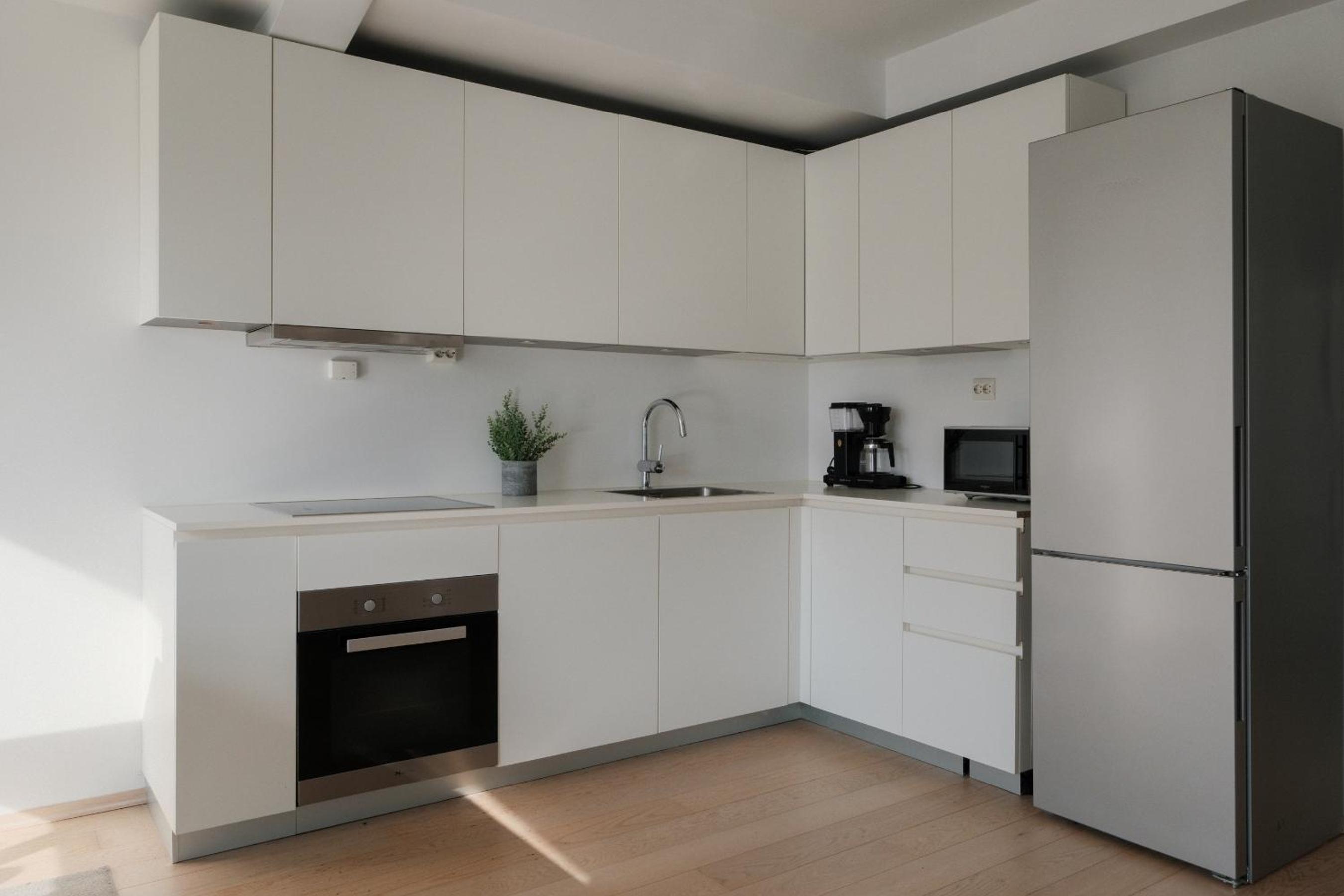 Apartment with View - Photo 2