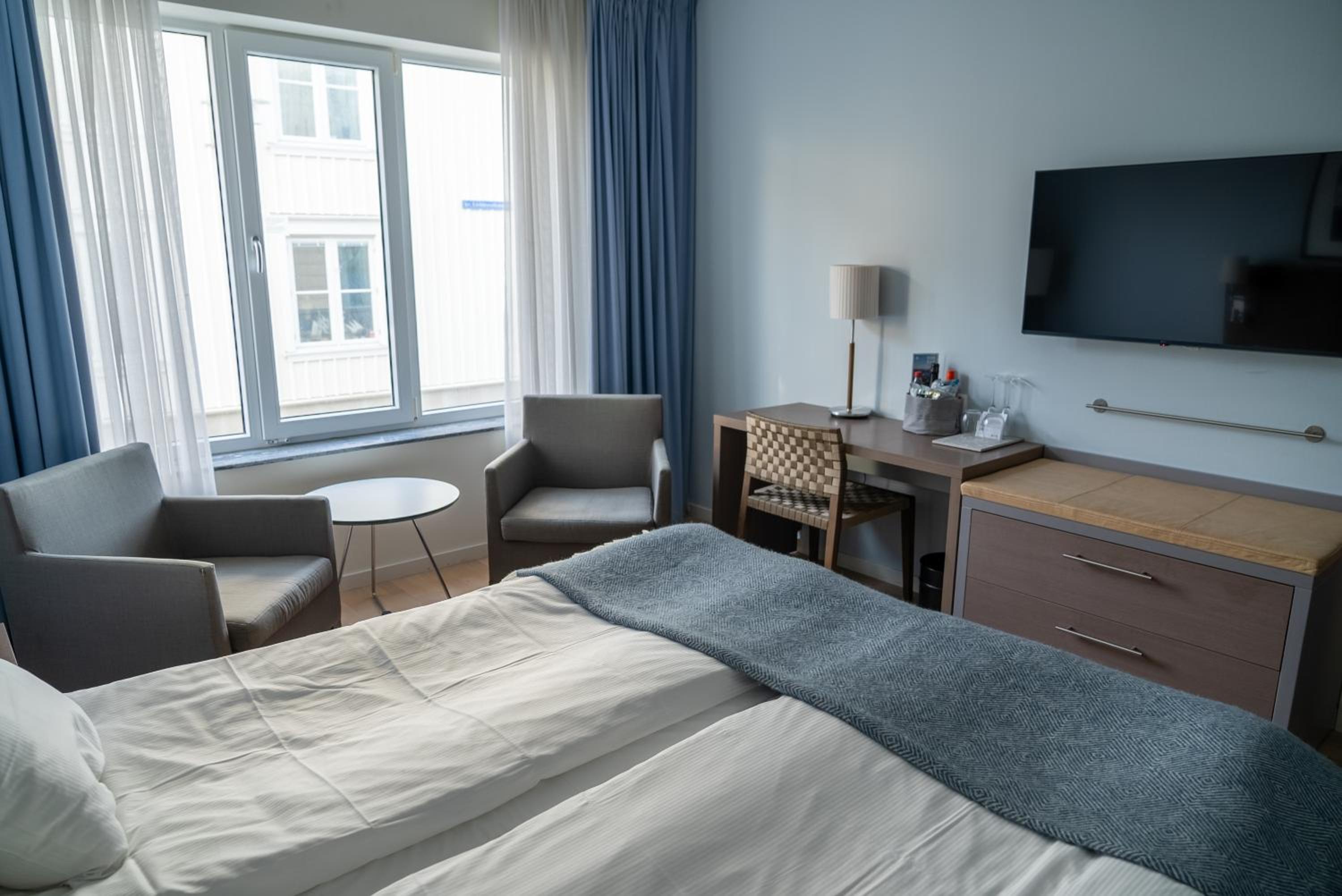 Twin Room - Photo 4