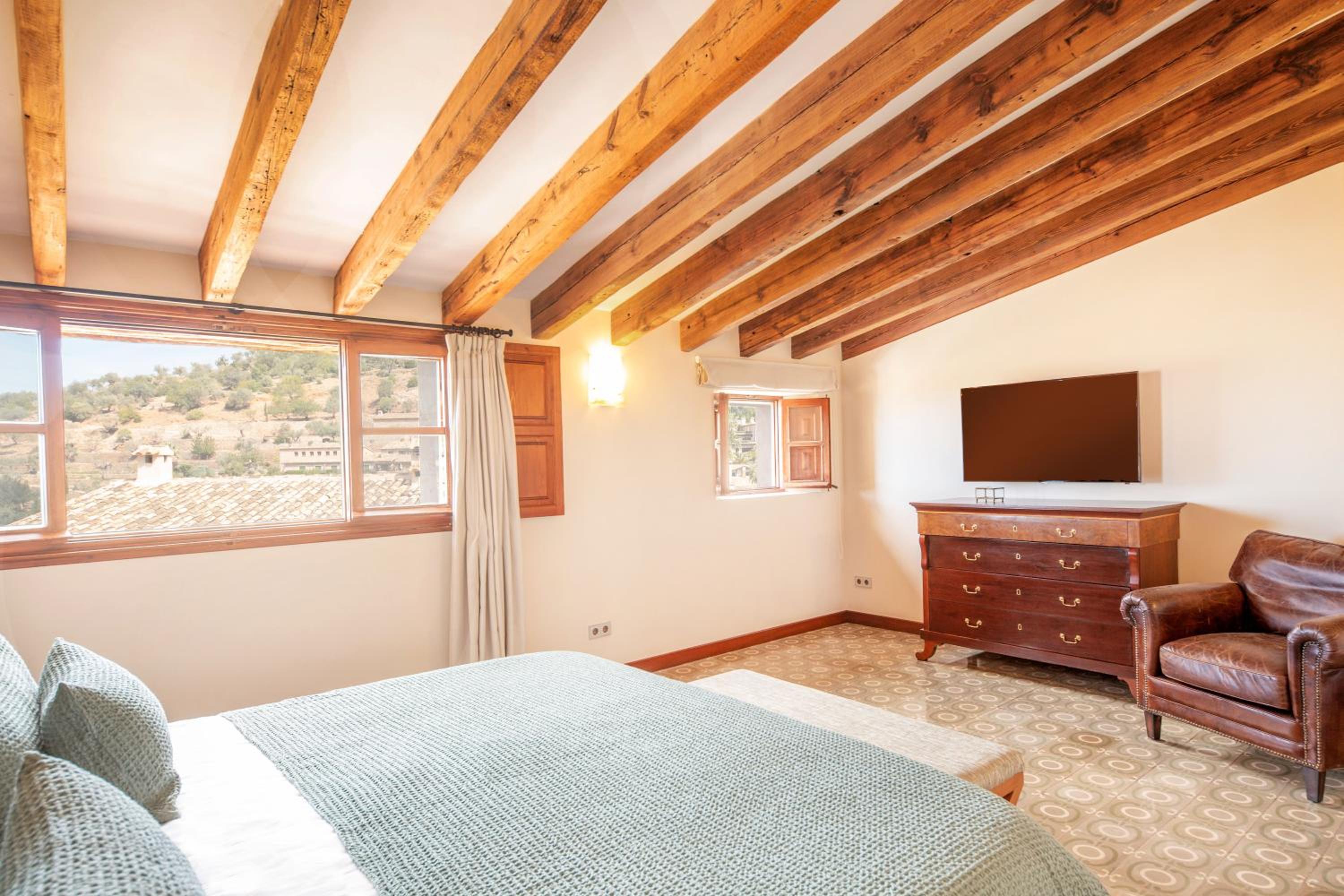 Junior Suite (2 Adults) - Photo 5
