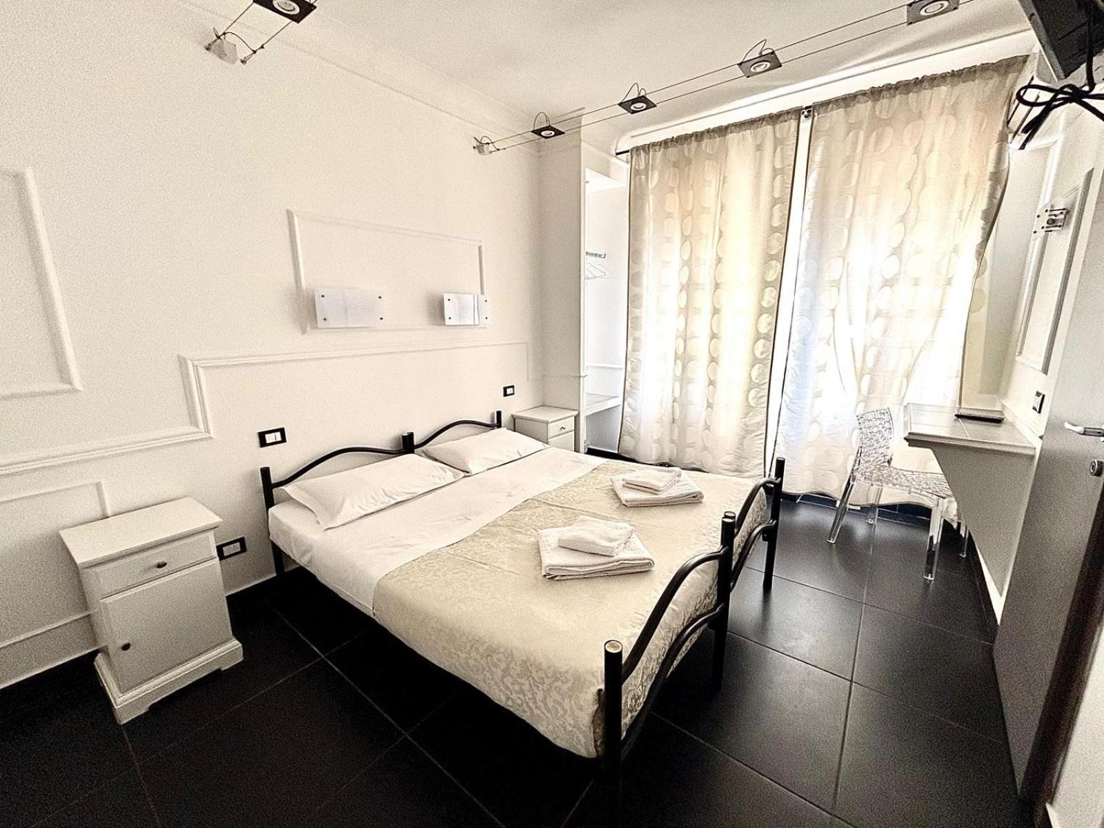 Double or Twin Room photo 1