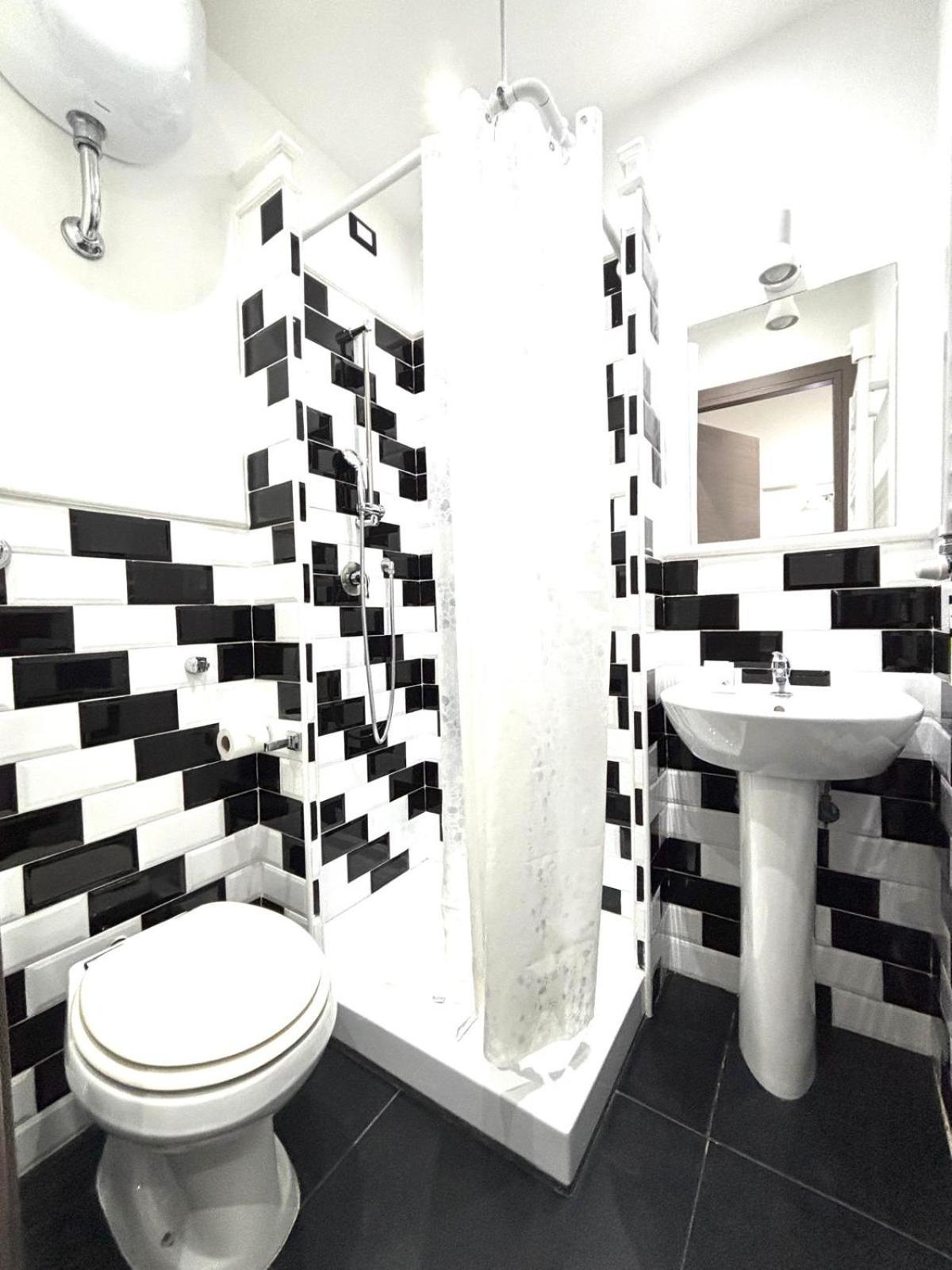 Double or Twin Room photo 3
