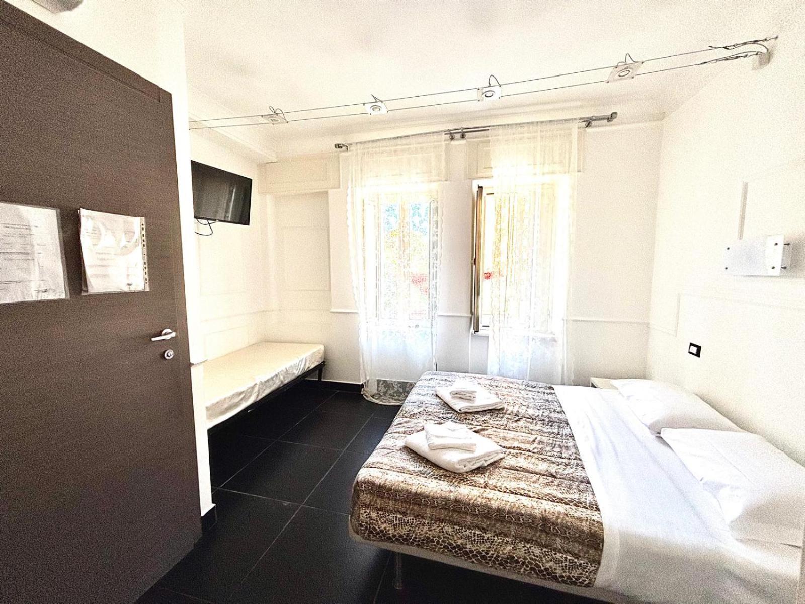 Triple Room photo 2