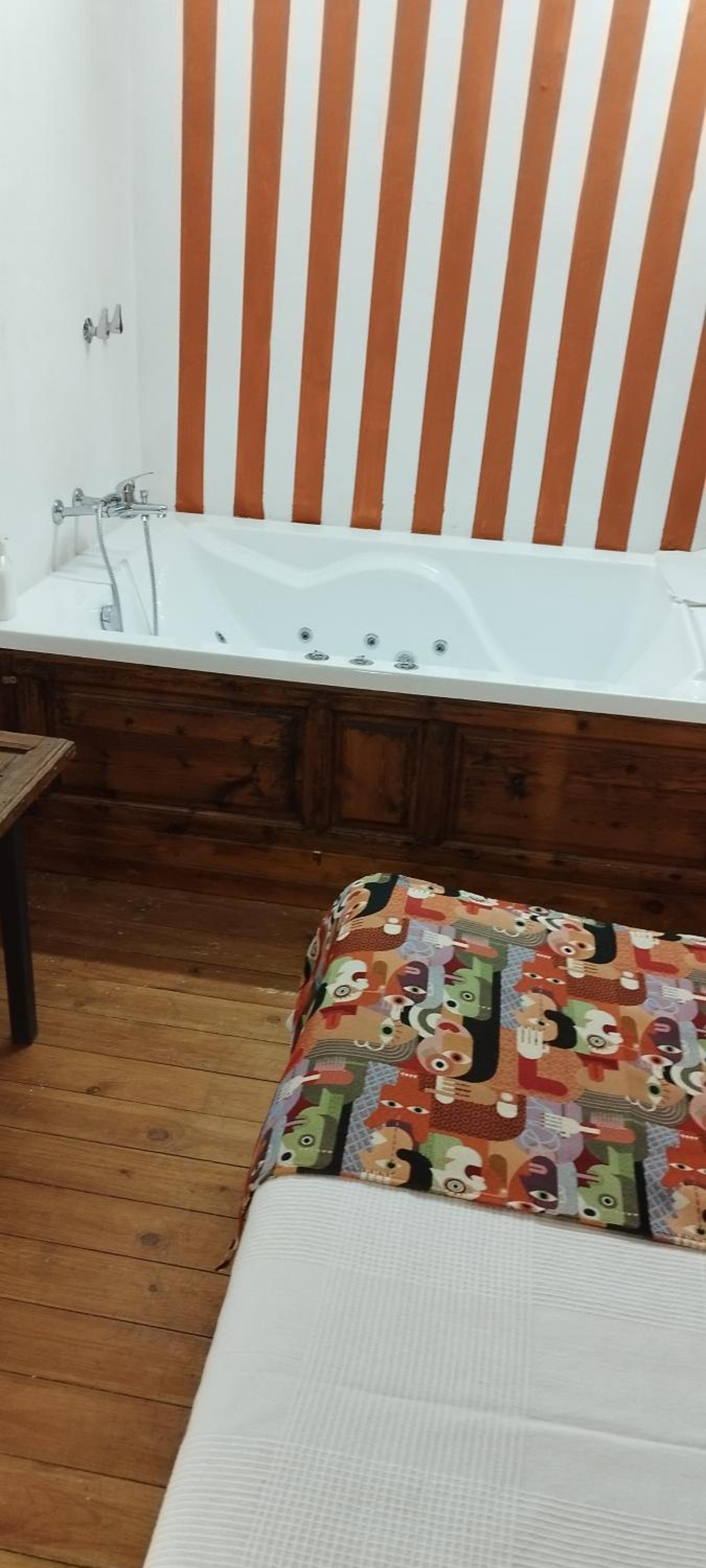 Superior Cave with Hot tub - Photo 50