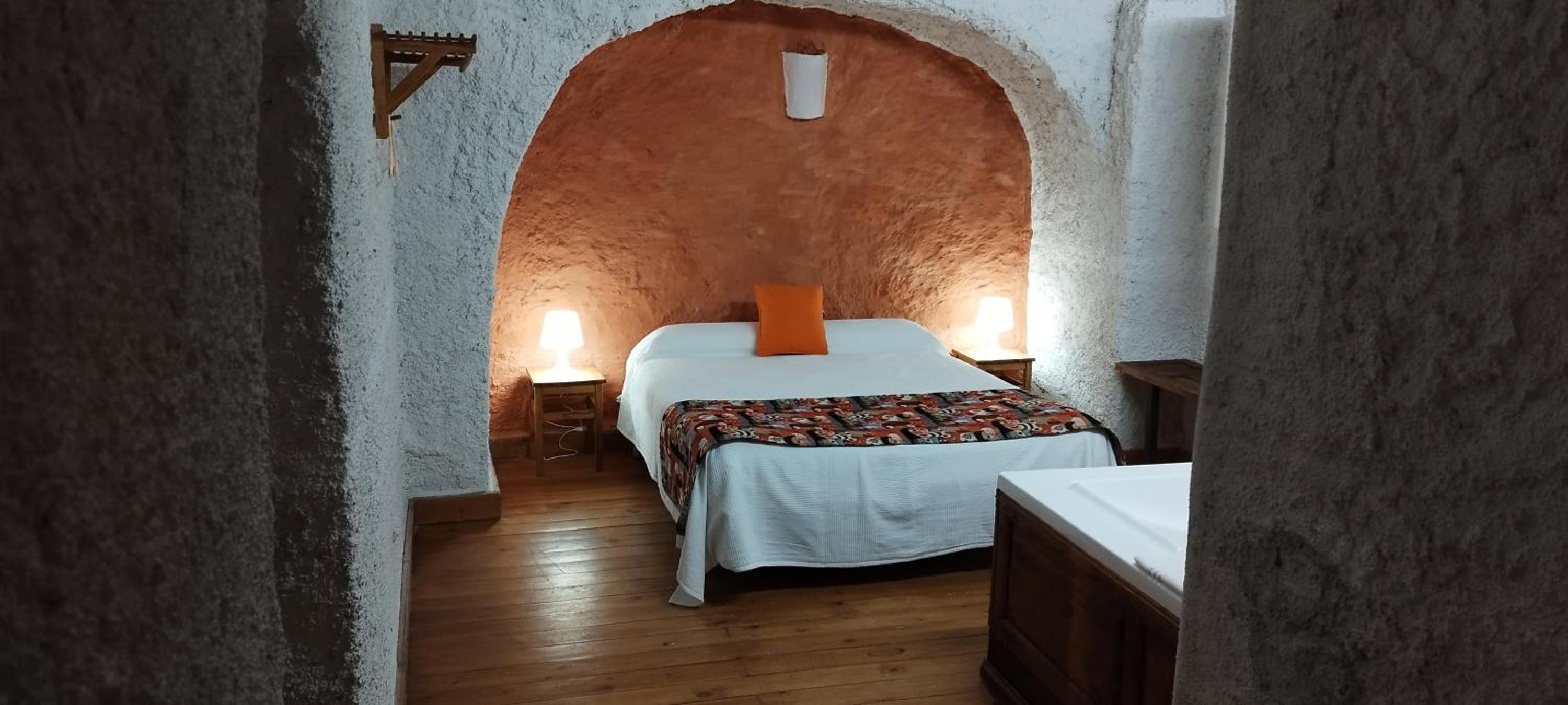 Superior Cave with Hot tub - Photo 2