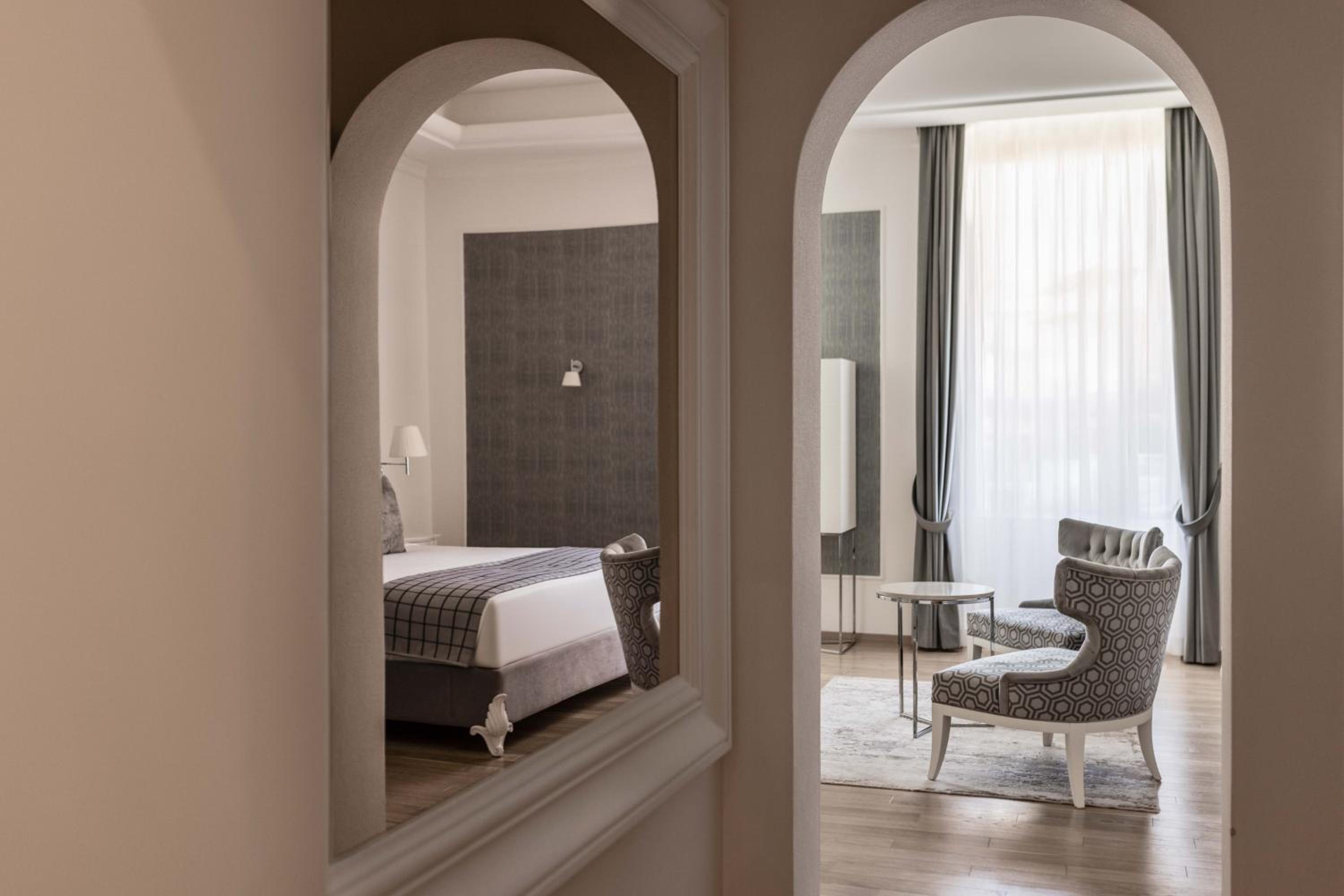 Superior Double or Twin Room - Photo 6