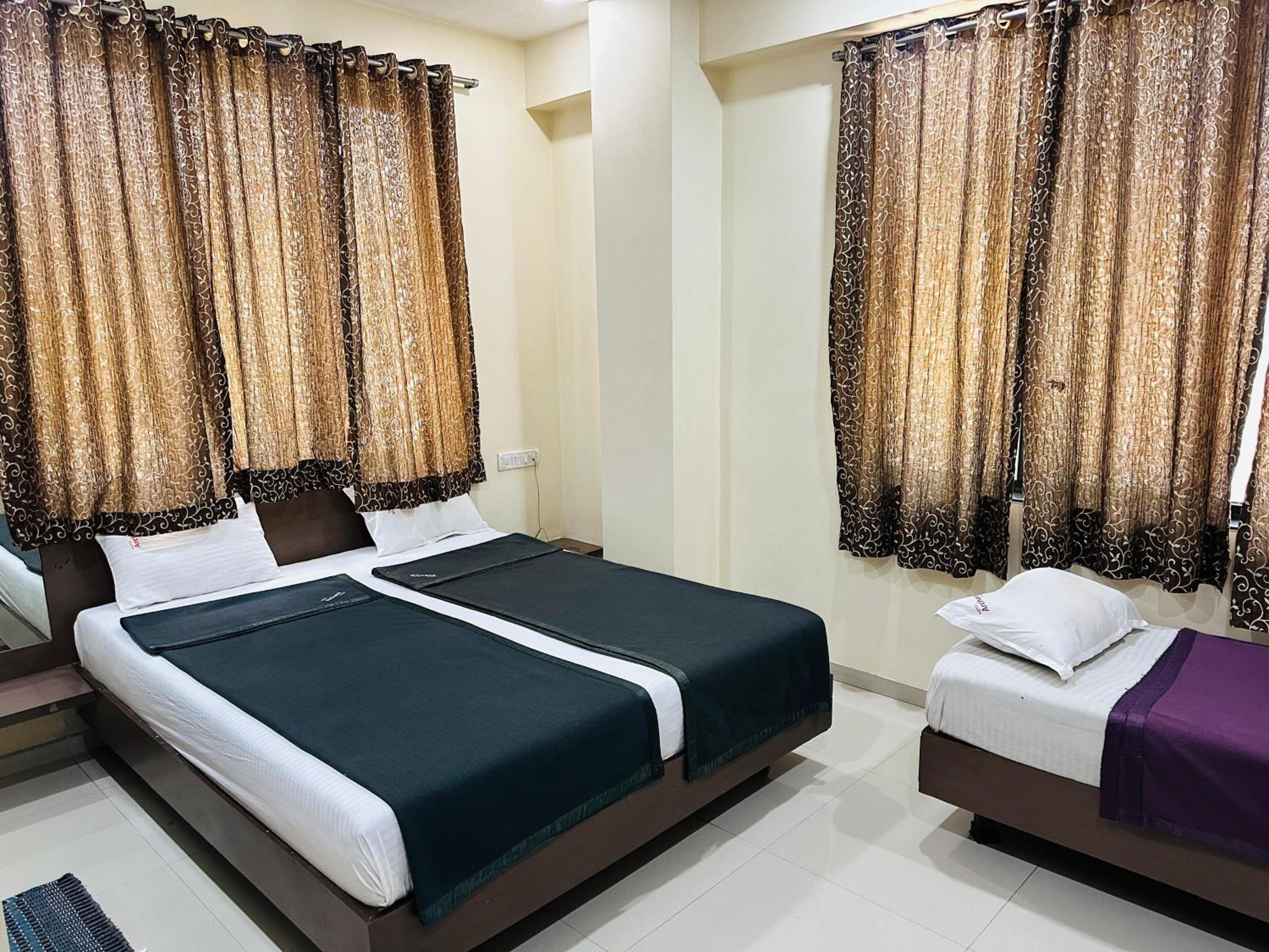 Standard Triple Room photo 3