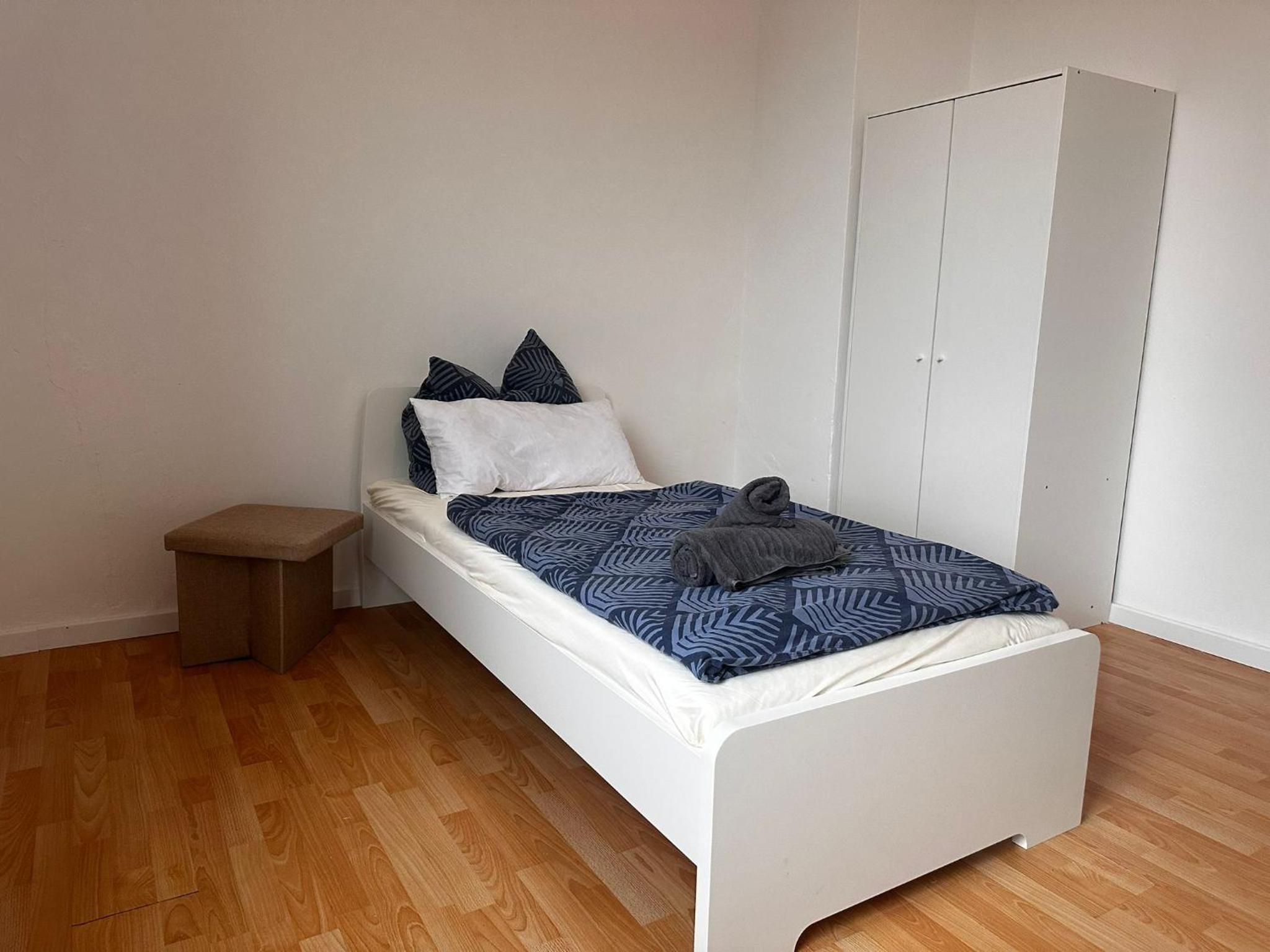 One-Bedroom Apartment photo 1