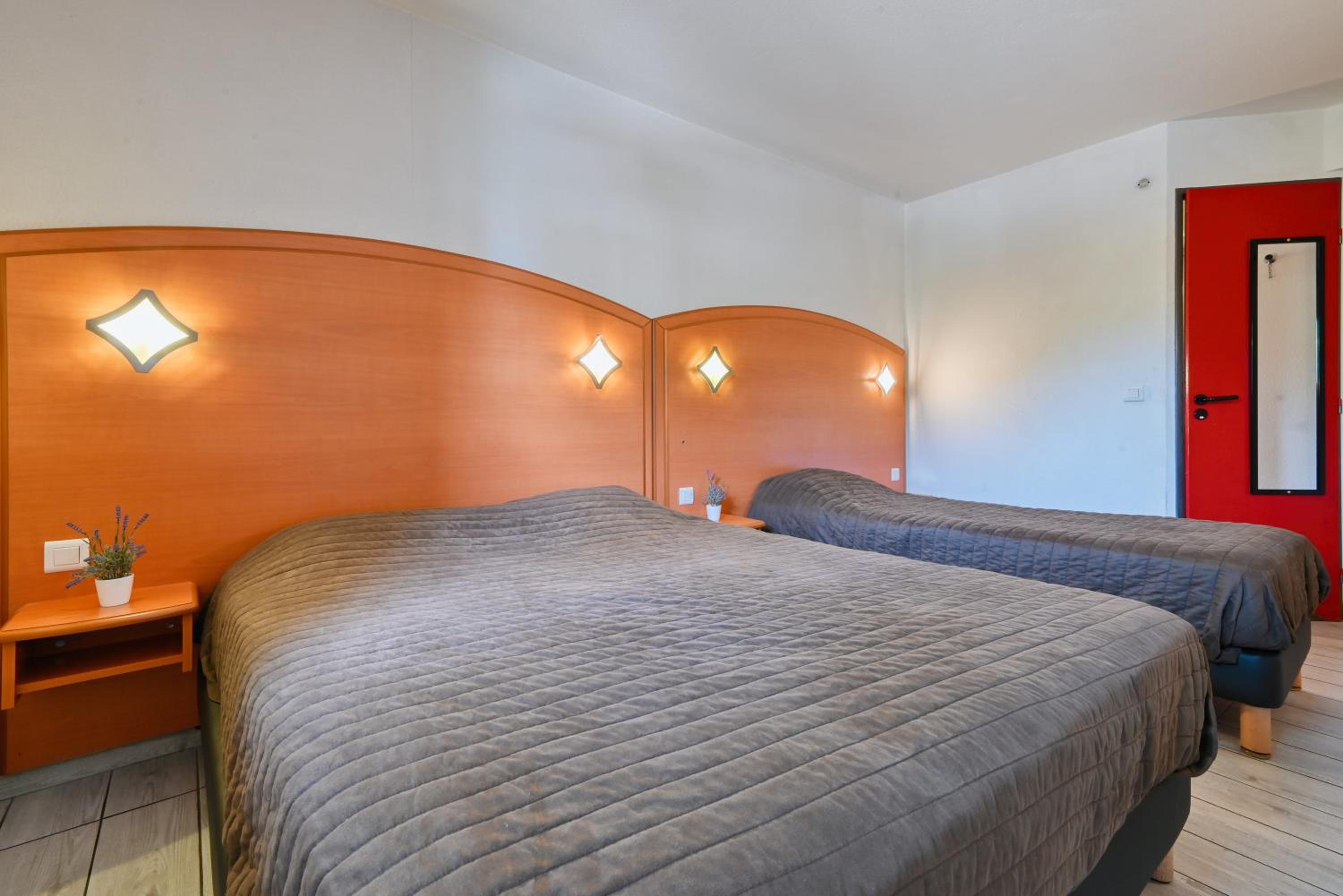 Comfort Triple Room photo 3