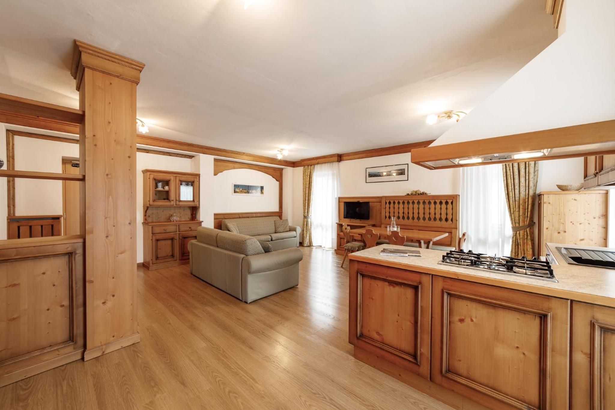 Two-Bedroom Apartment with Mountain View photo 3