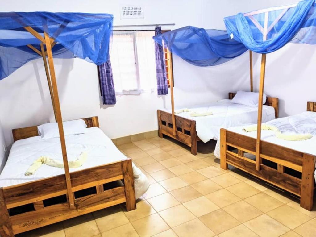 Basic Triple Room photo 2
