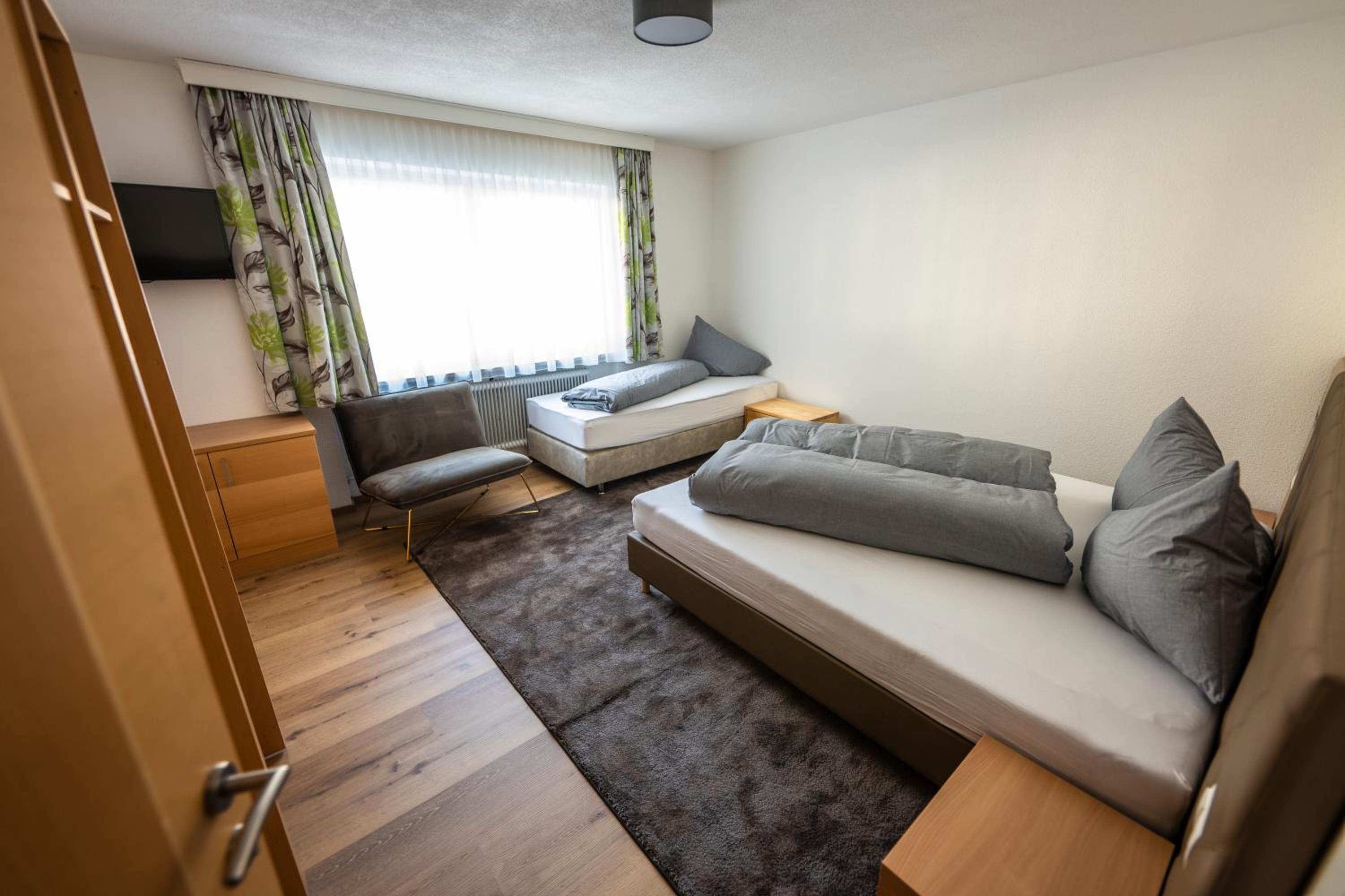 One-Bedroom Apartment with Balcony photo 1