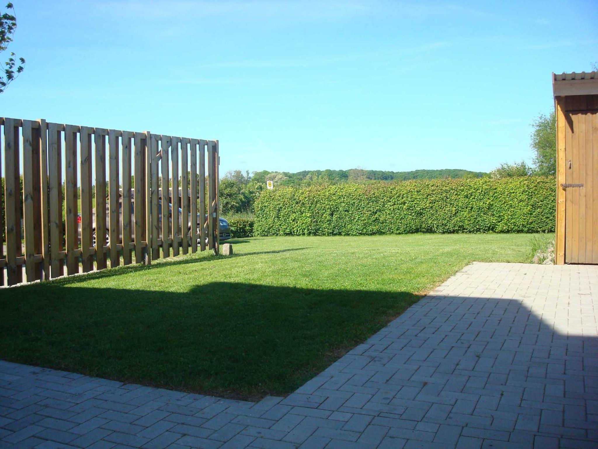 One-Bedroom Apartment with Garden View photo 3