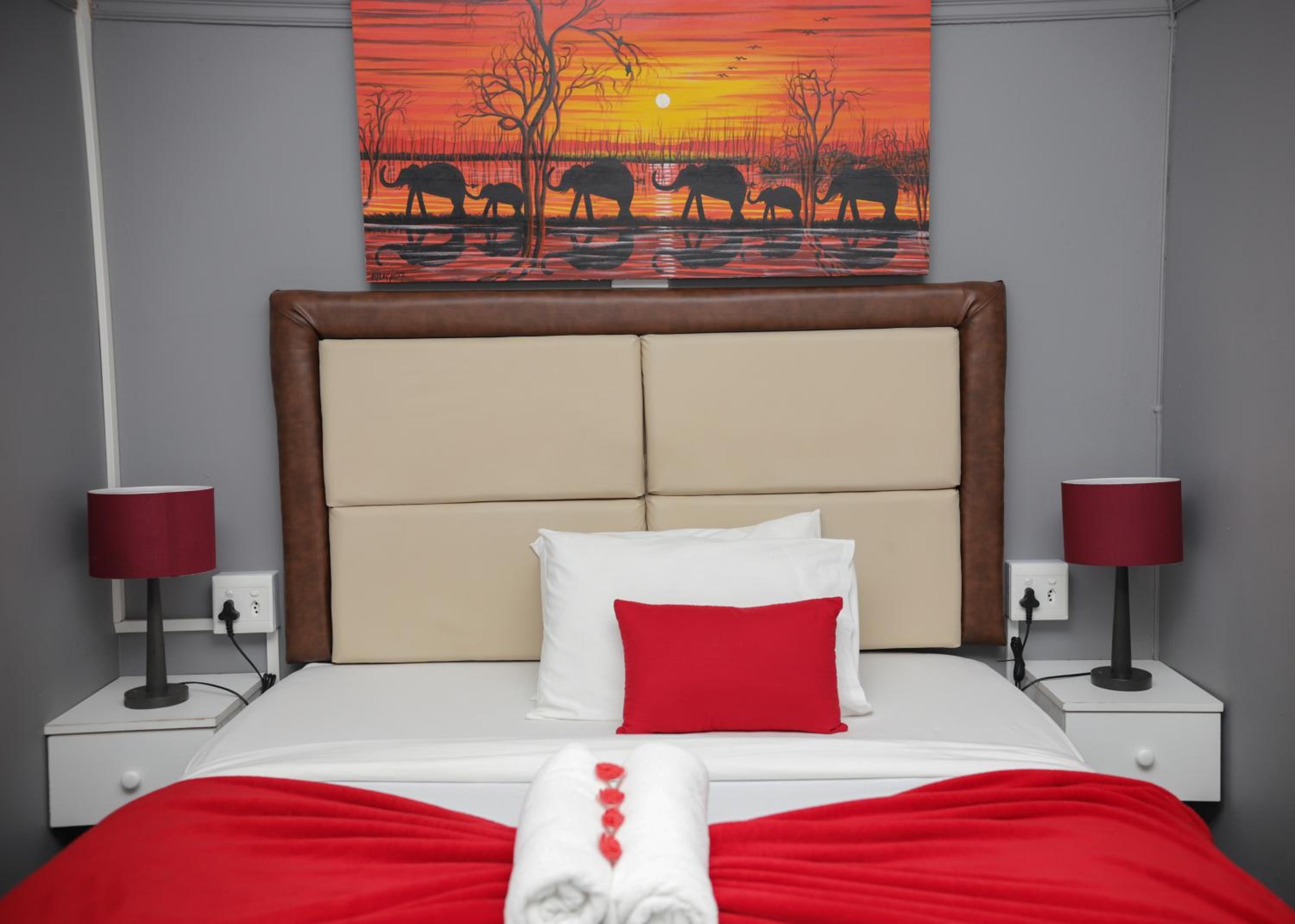 Budget Double Or Twin Room photo 3