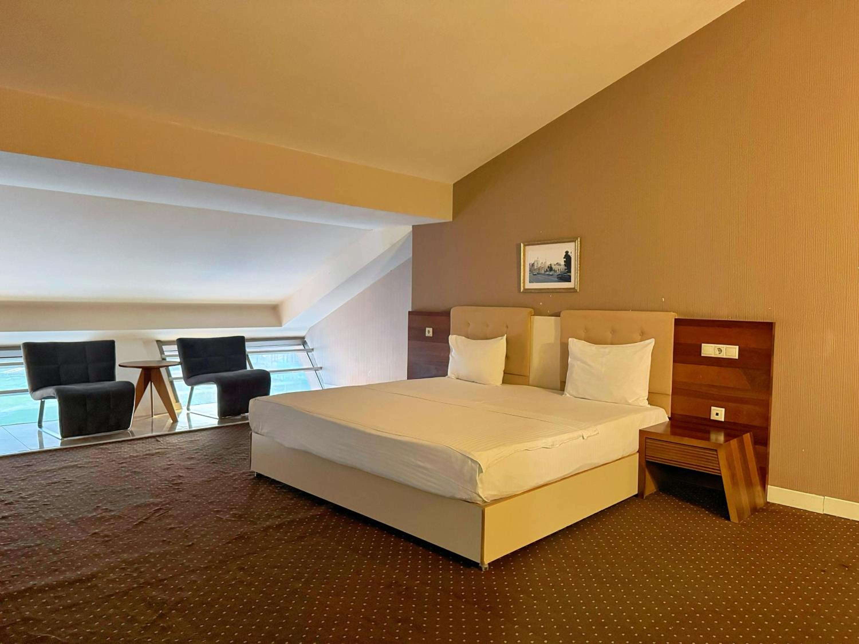 Two-Bedroom Suite