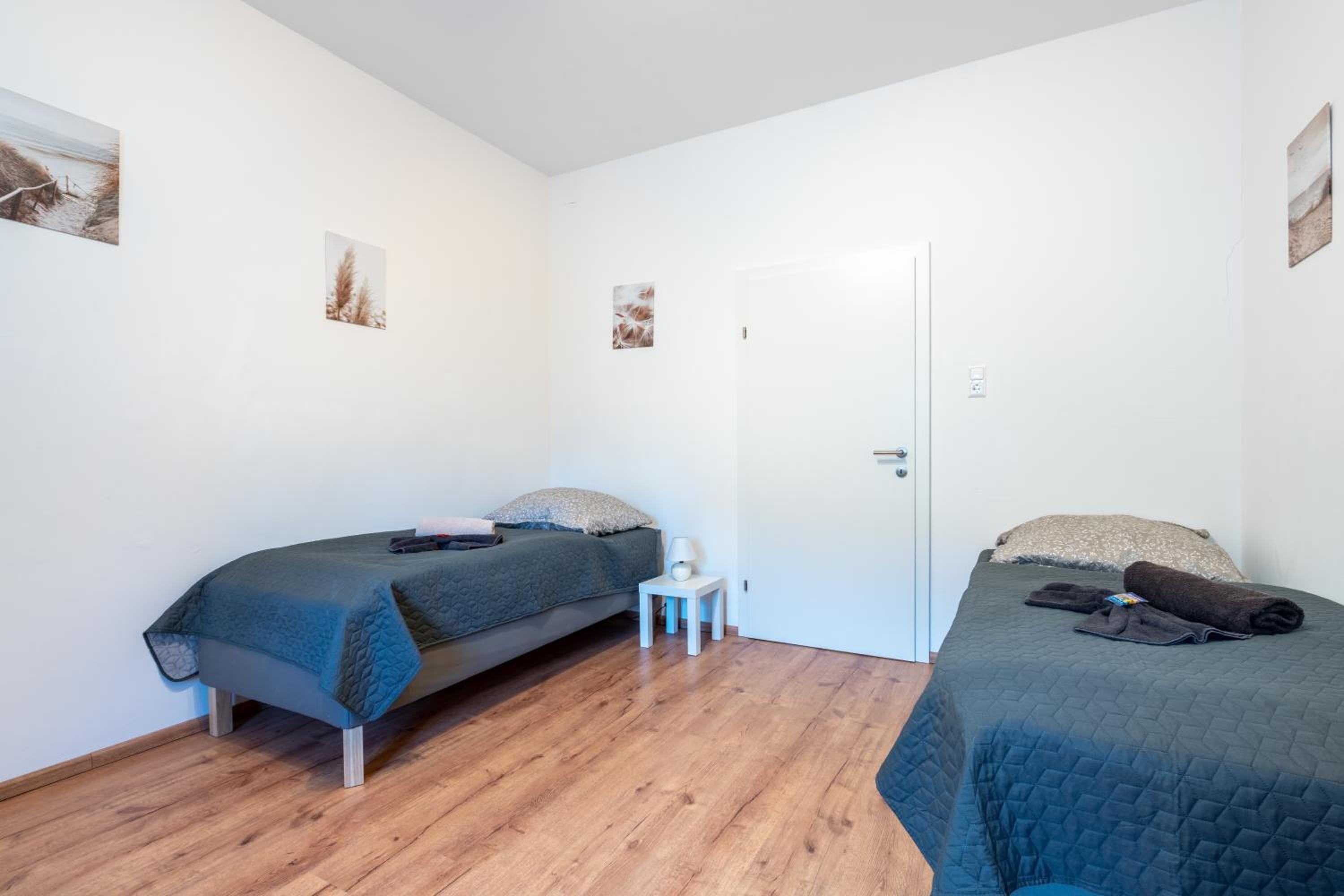 Two-Bedroom Apartment with View photo 2