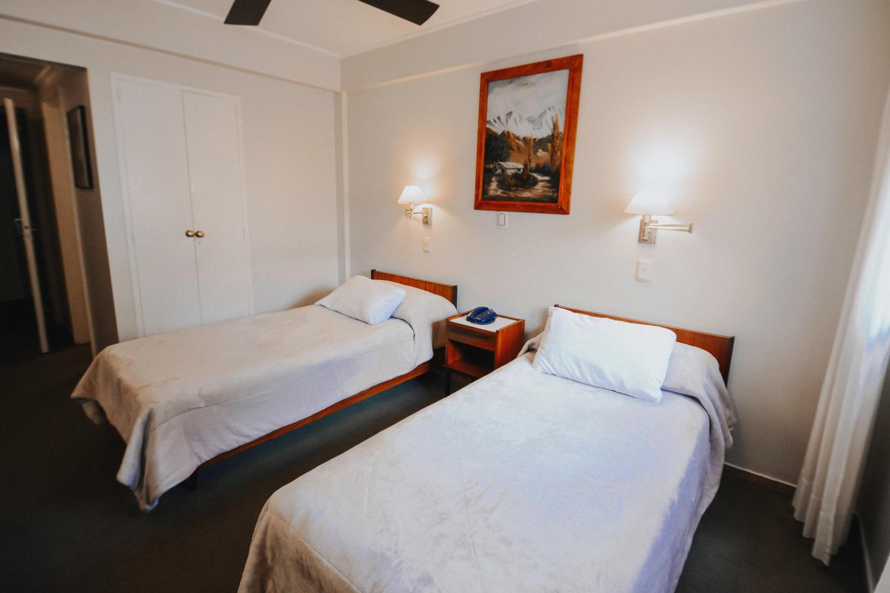 Standard Double or Twin Room photo 1
