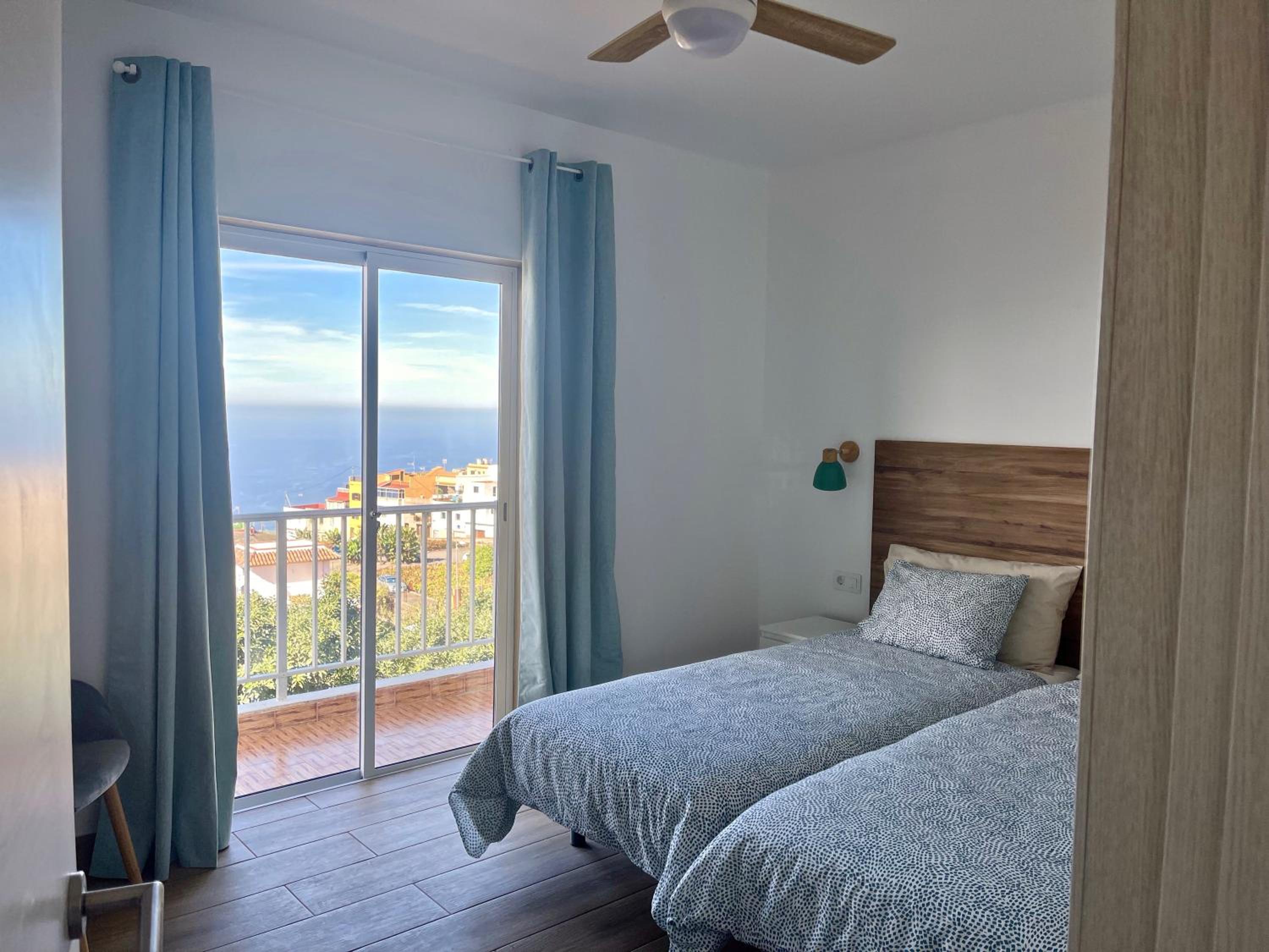 Two-Bedroom Deluxe Apartment with Ocean View photo 3