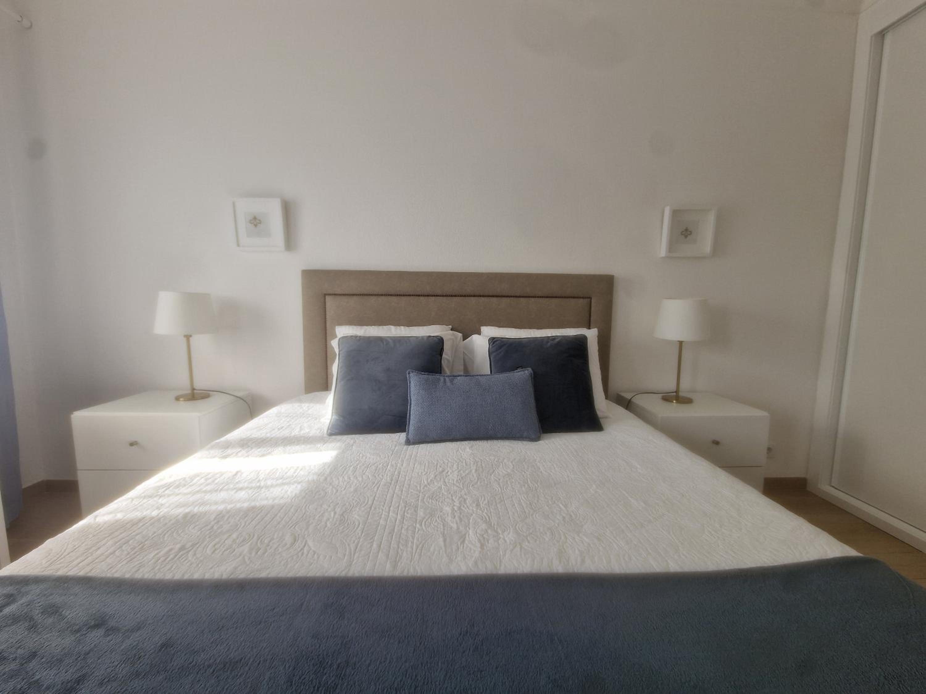 One-Bedroom Apartment photo 3