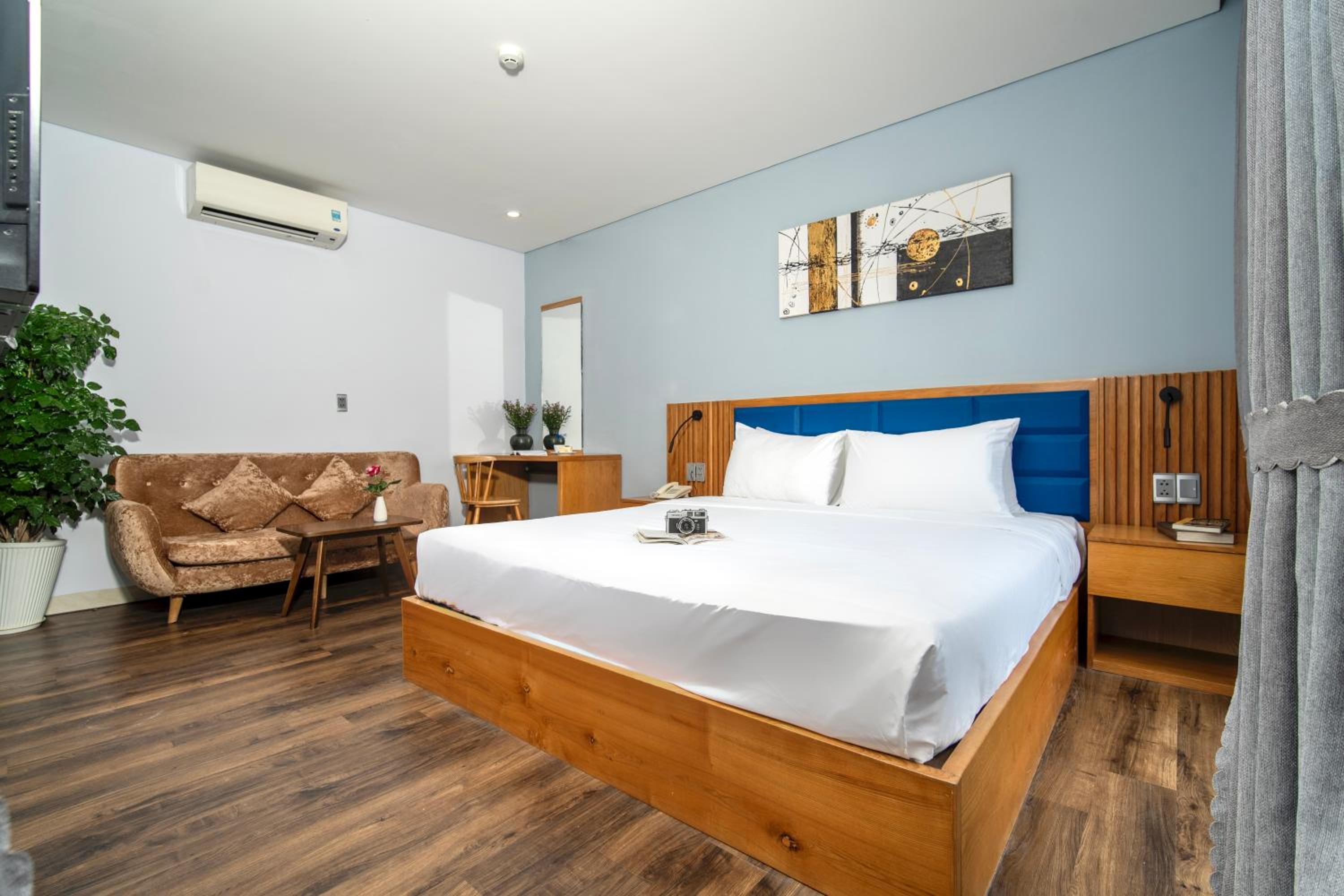 Deluxe Double Room with Balcony