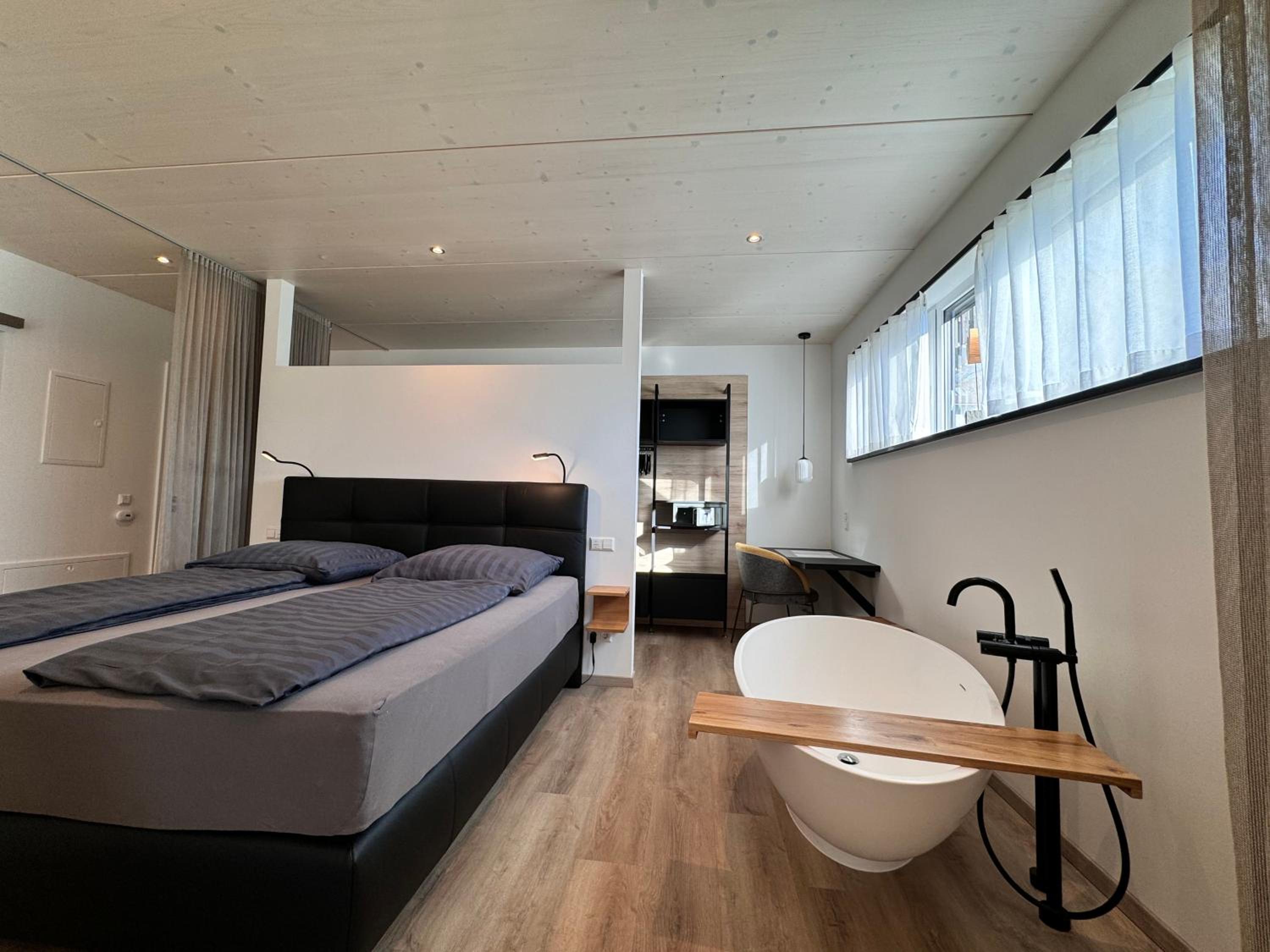 Apartment with Terrace photo 2