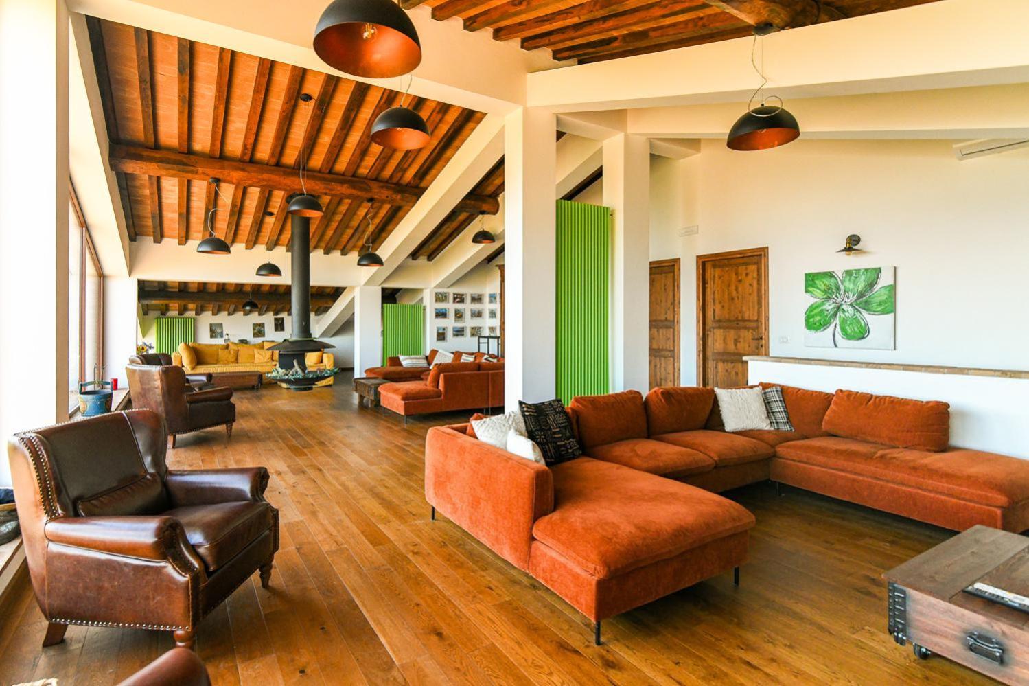 Villa photo 1