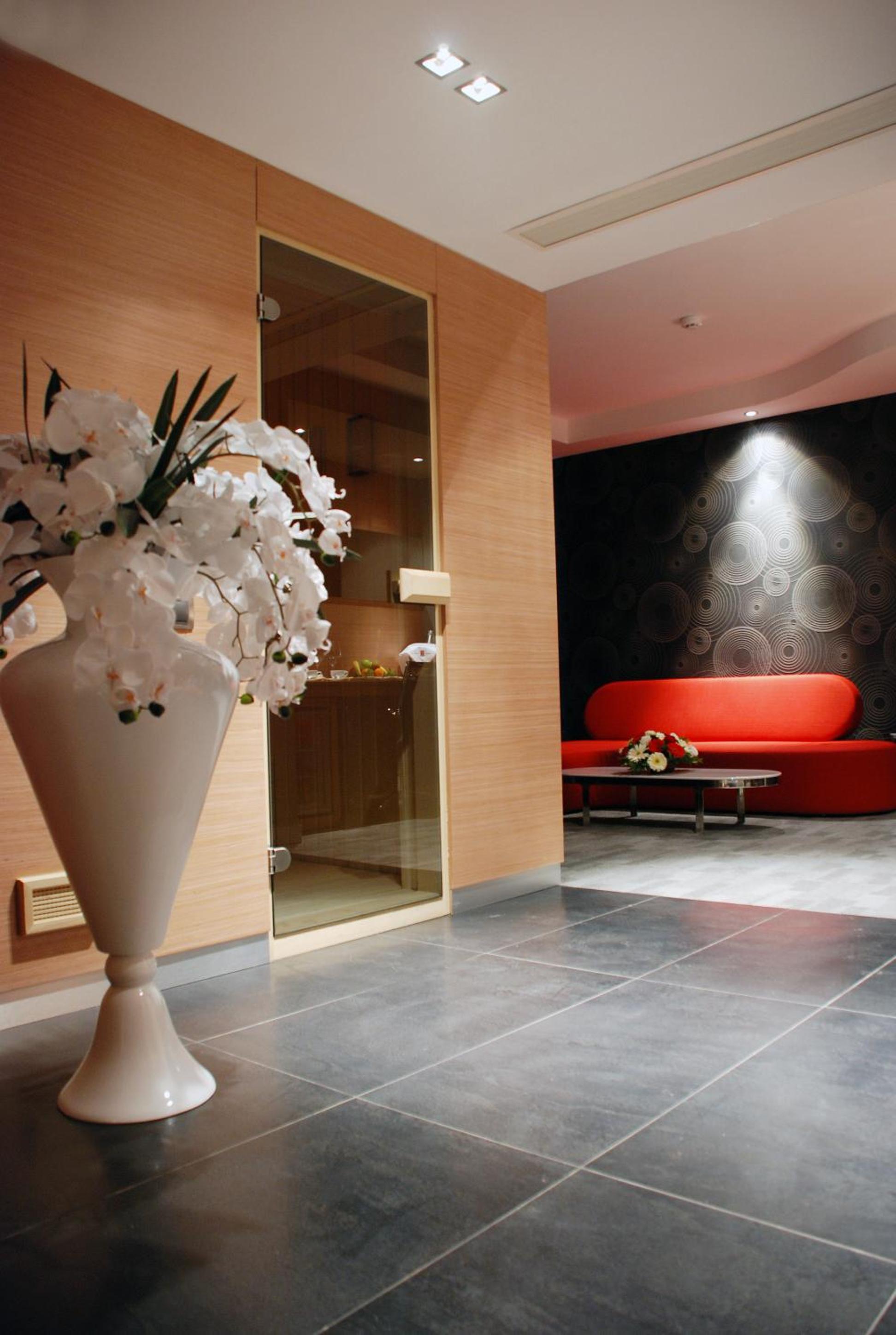 Suite - Photo 5
