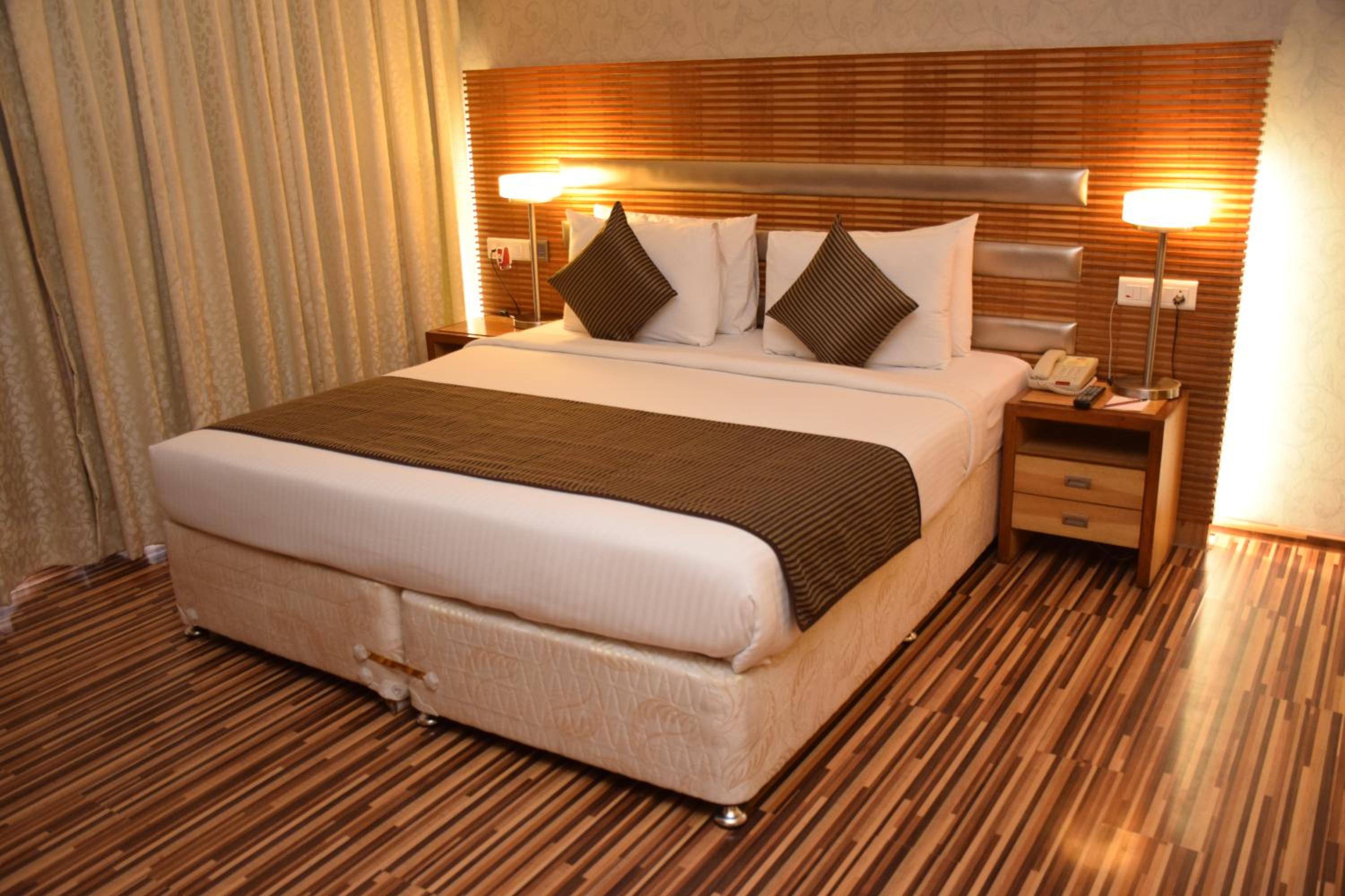 Standard Double or Twin Room - Complimentary Shuttle Pickup and Drop to Sai Baba Temple (Gate 2) - Photo 1