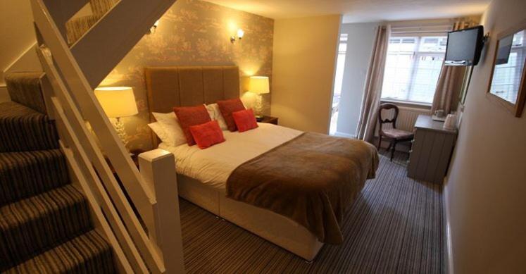Double Room with Private Bathroom - Photo 7