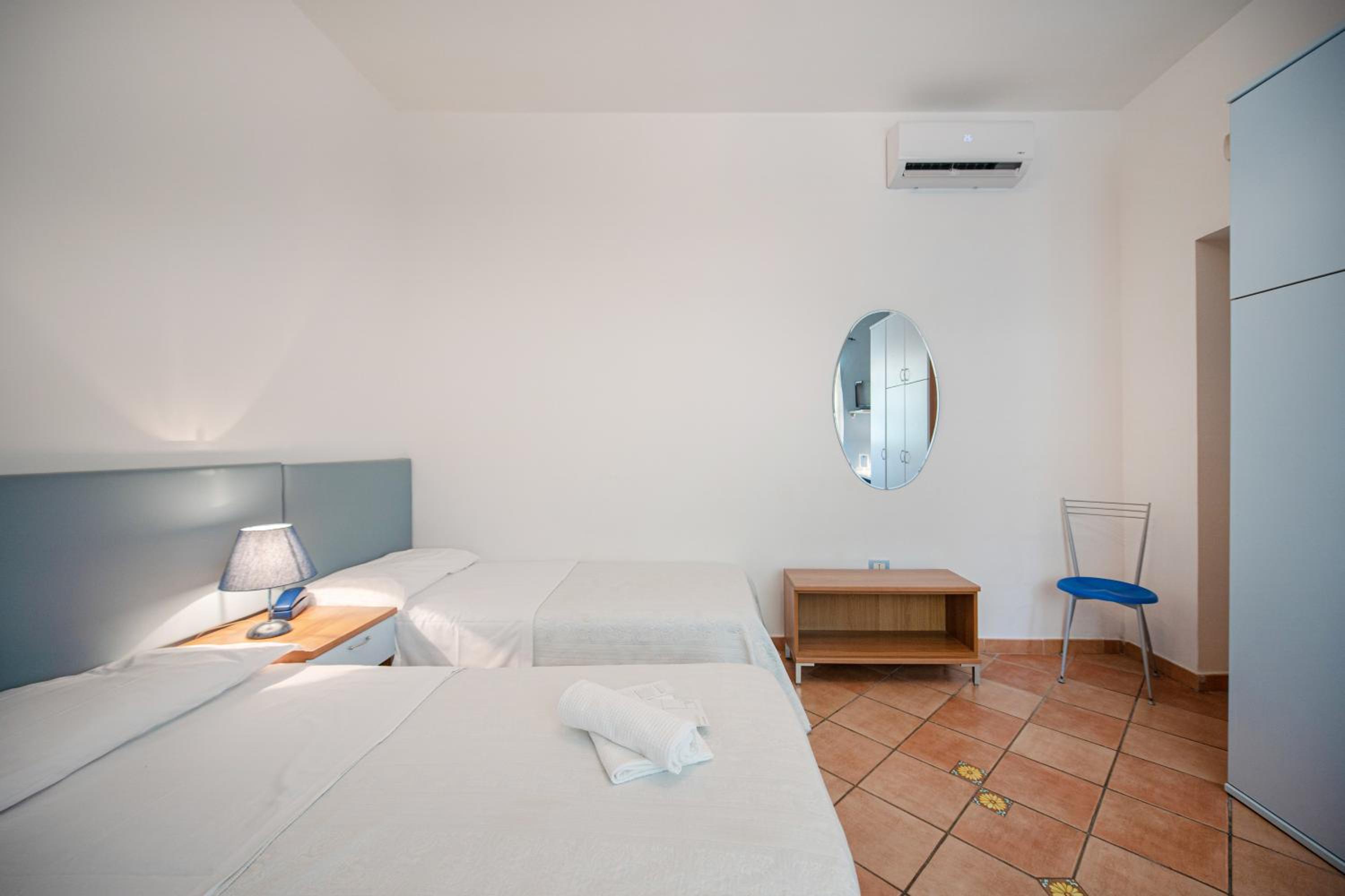 Economy Quadruple Room