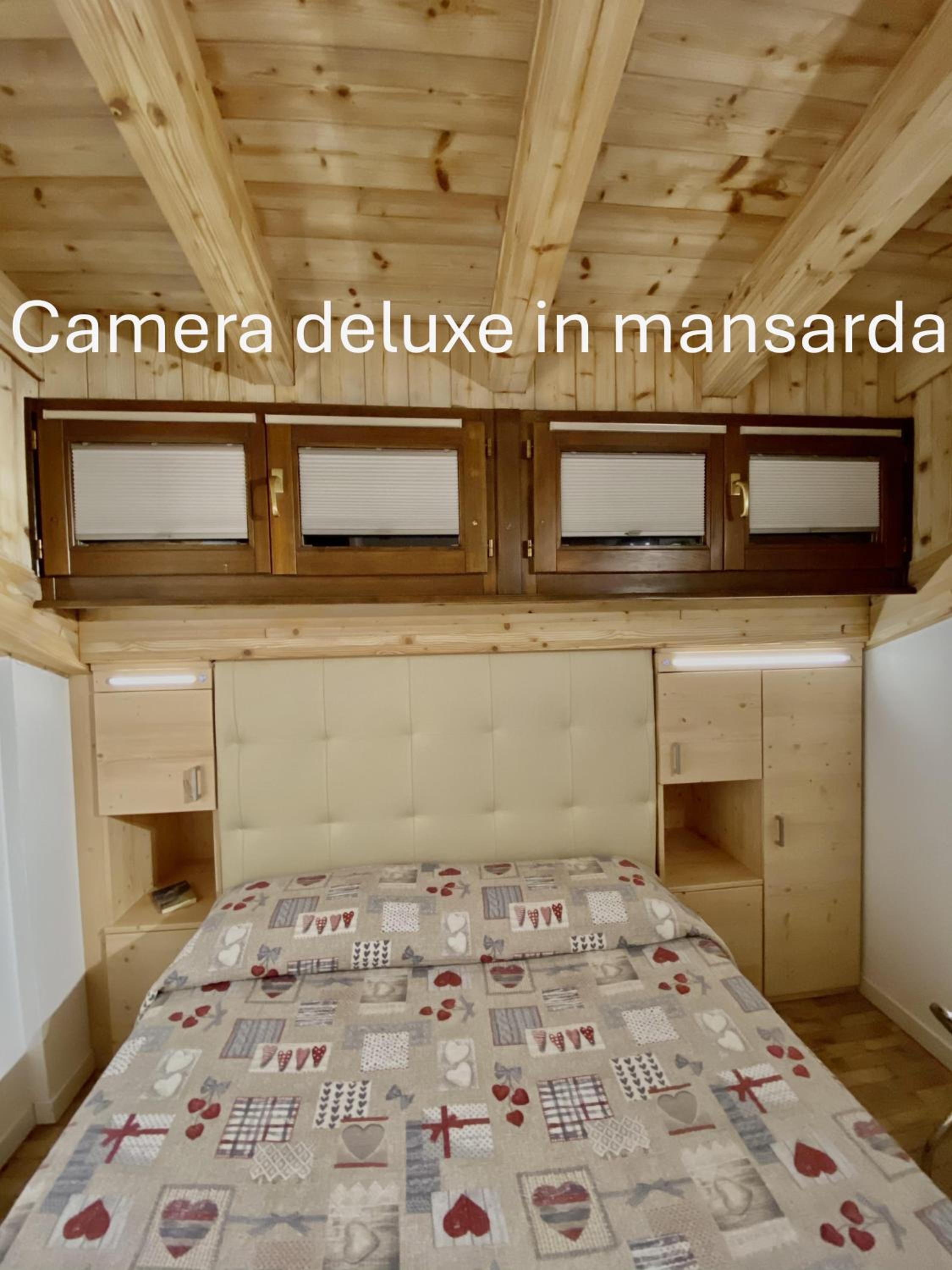 Standard Double or Twin Room - Photo 12