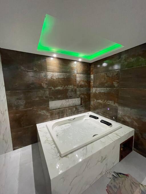 Three-Bedroom Vacation Home  photo 2
