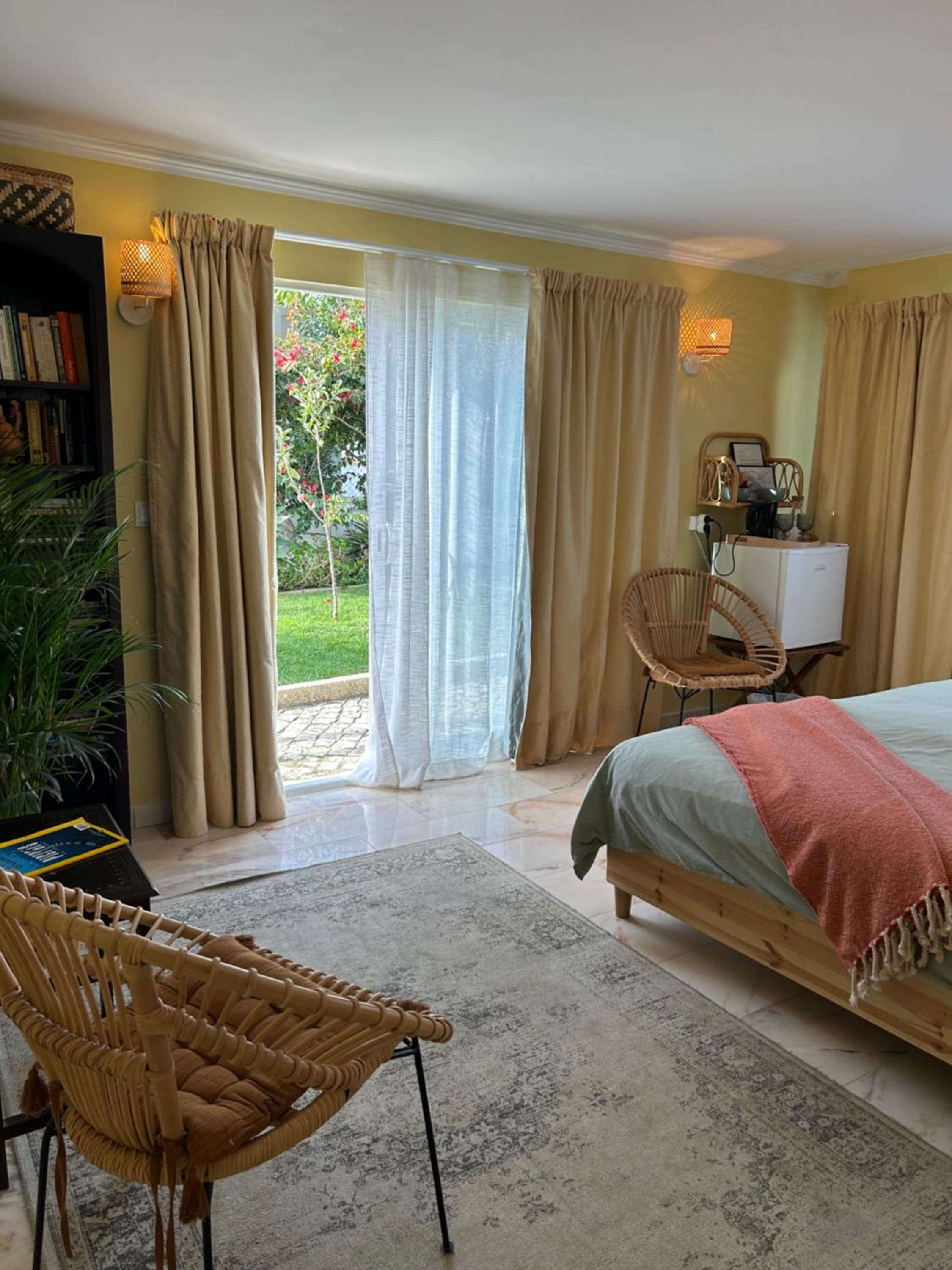 Deluxe Double or Twin Room photo 3