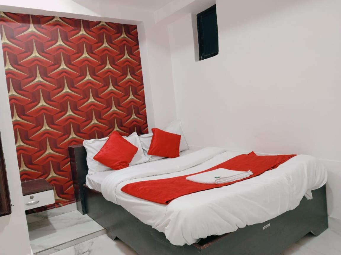 Budget Double Room photo 2