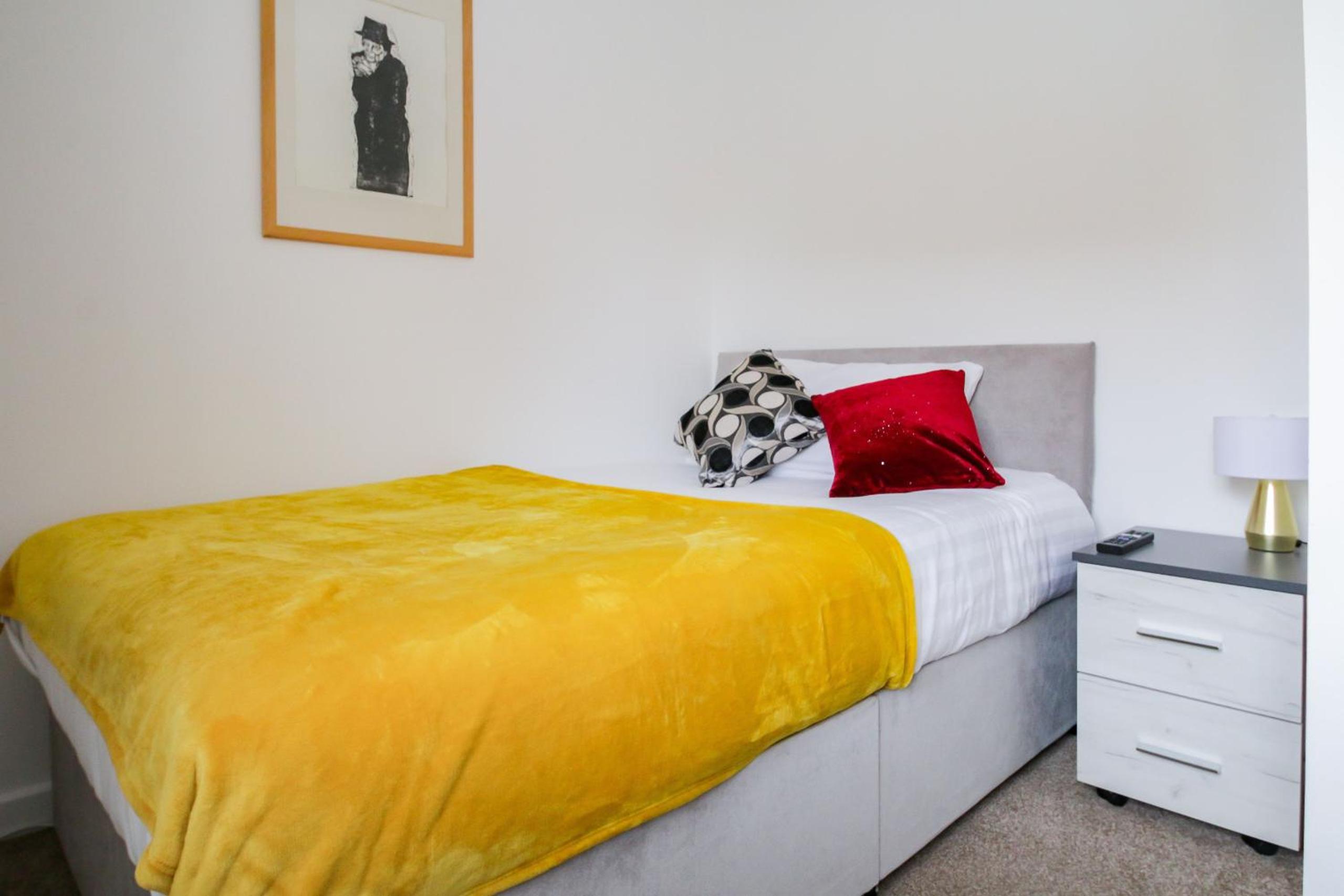 Three-Bedroom House photo 1
