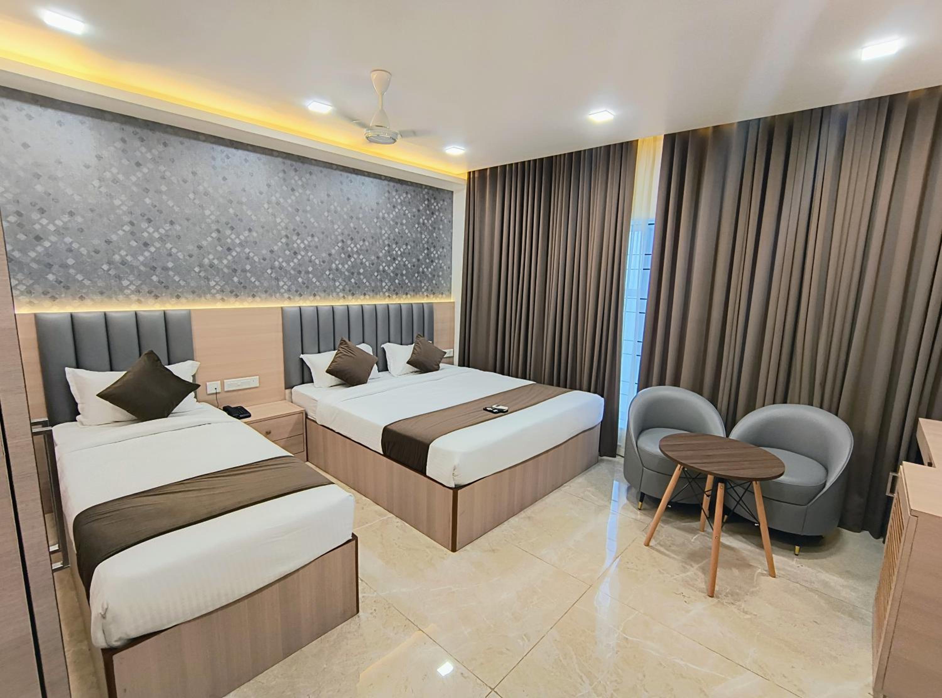 Triple Room