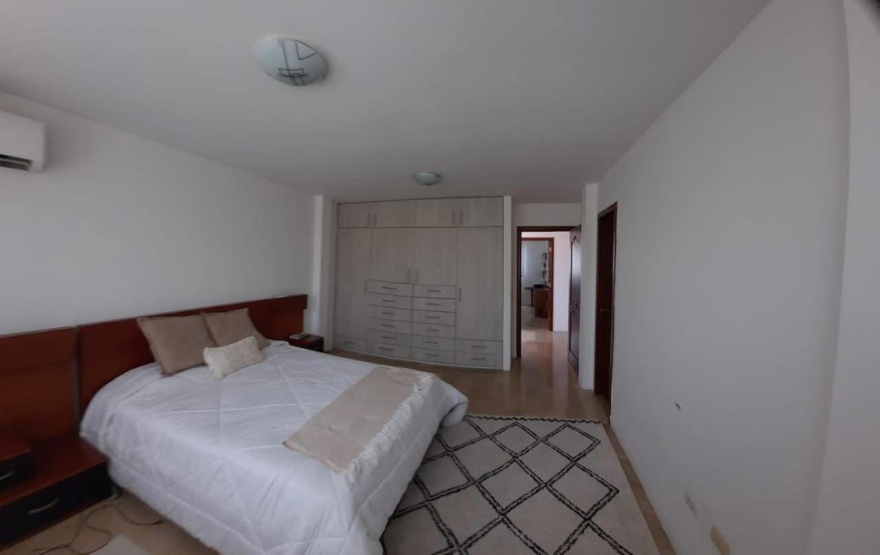 Three-Bedroom Villa photo 1