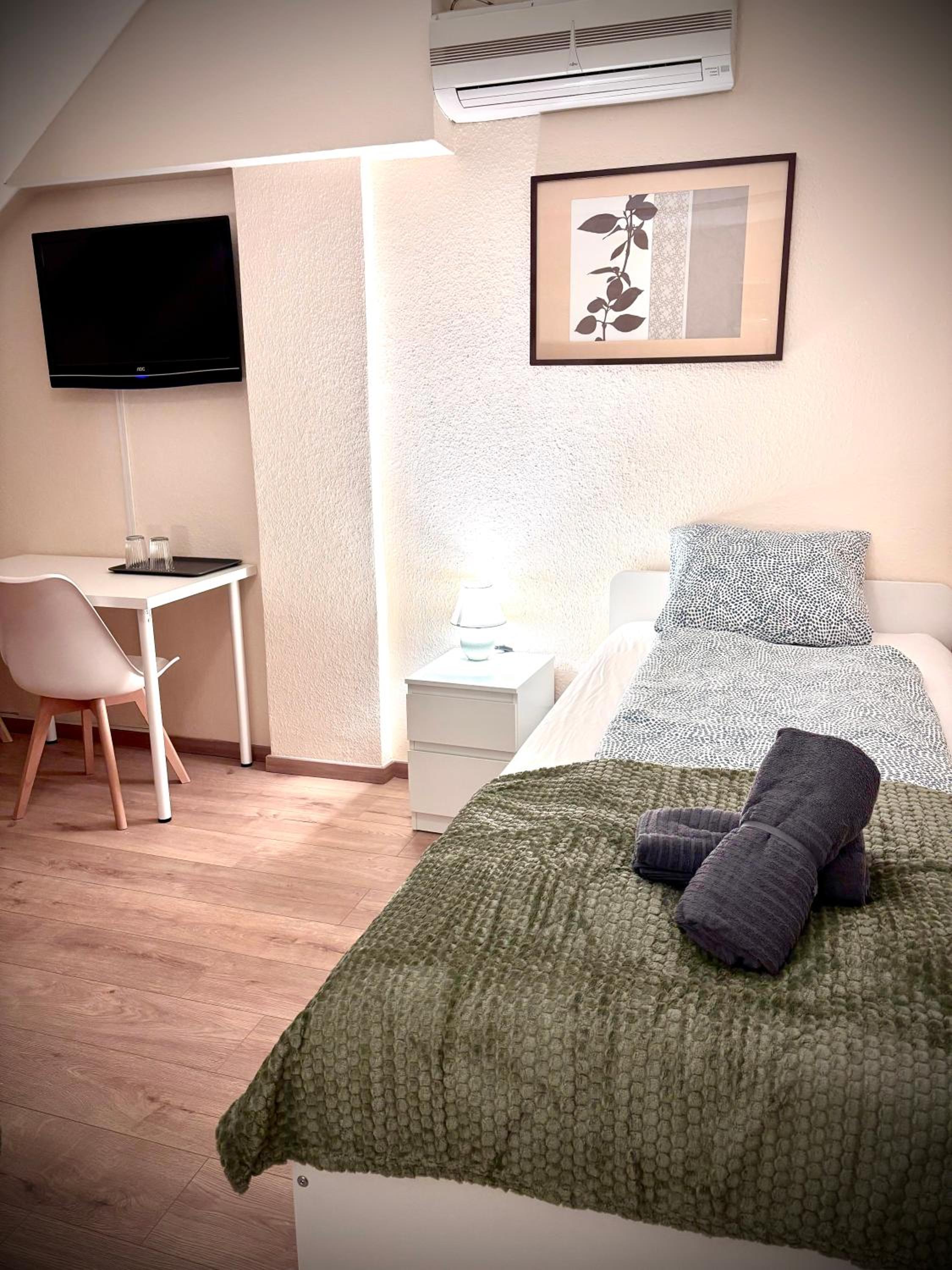 Double Room with Private External Bathroom