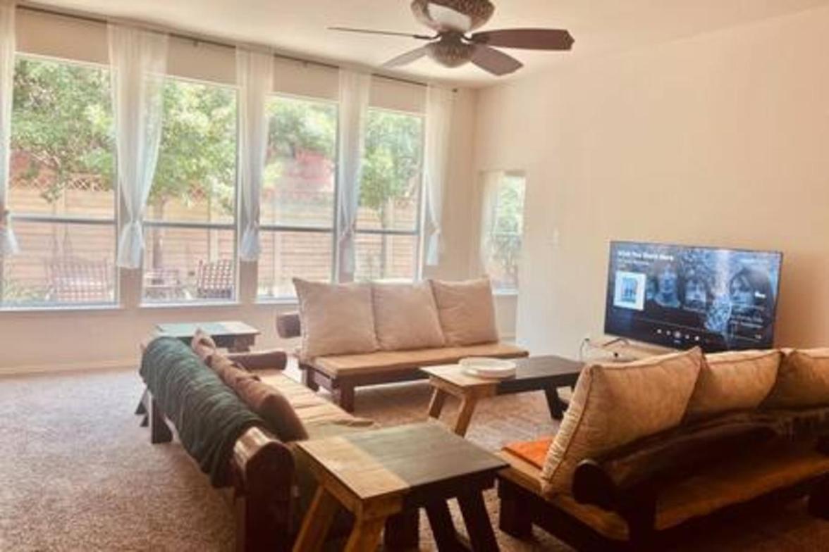 Three-Bedroom House photo 1