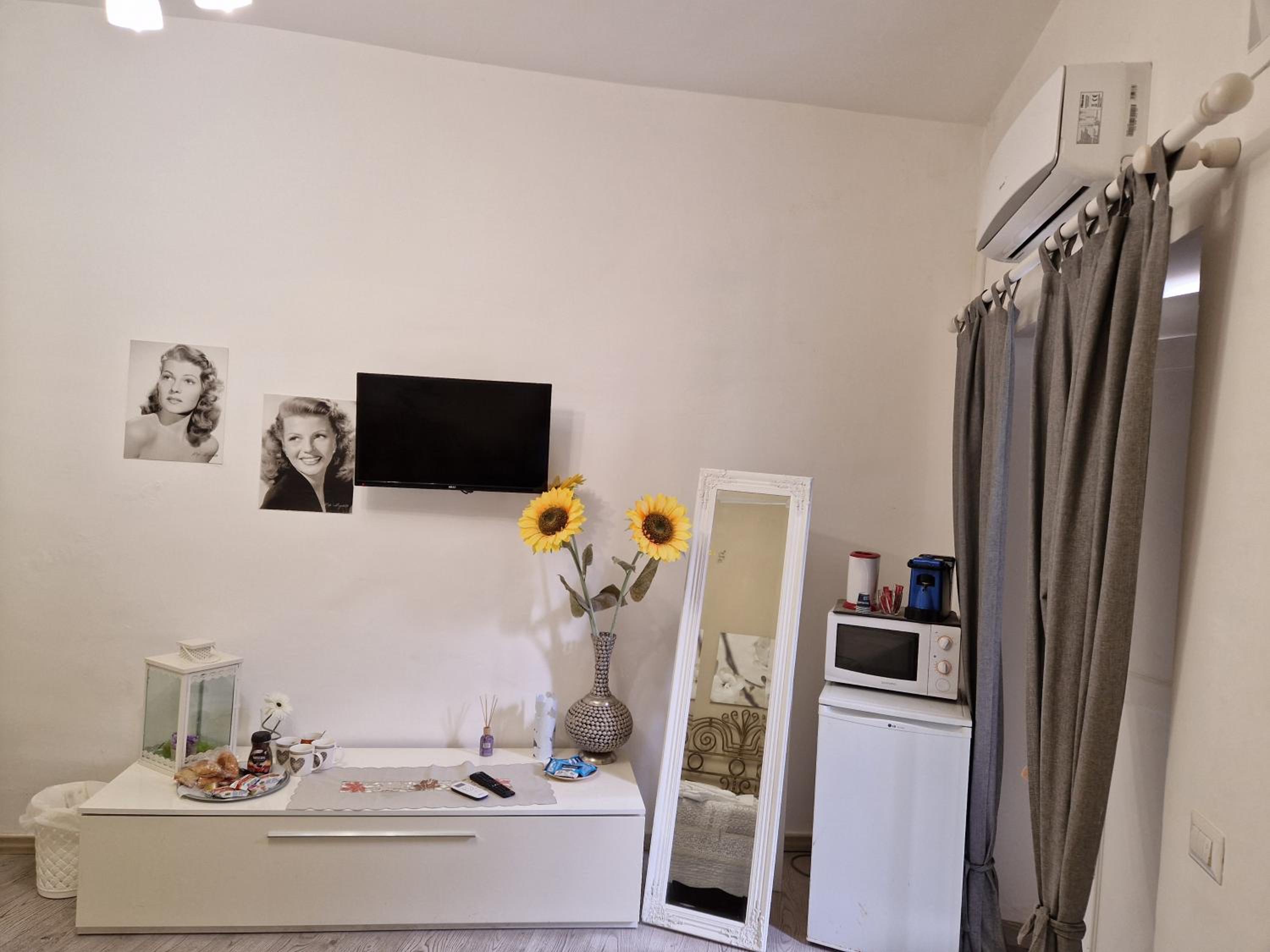 Deluxe Family Room - Photo 29