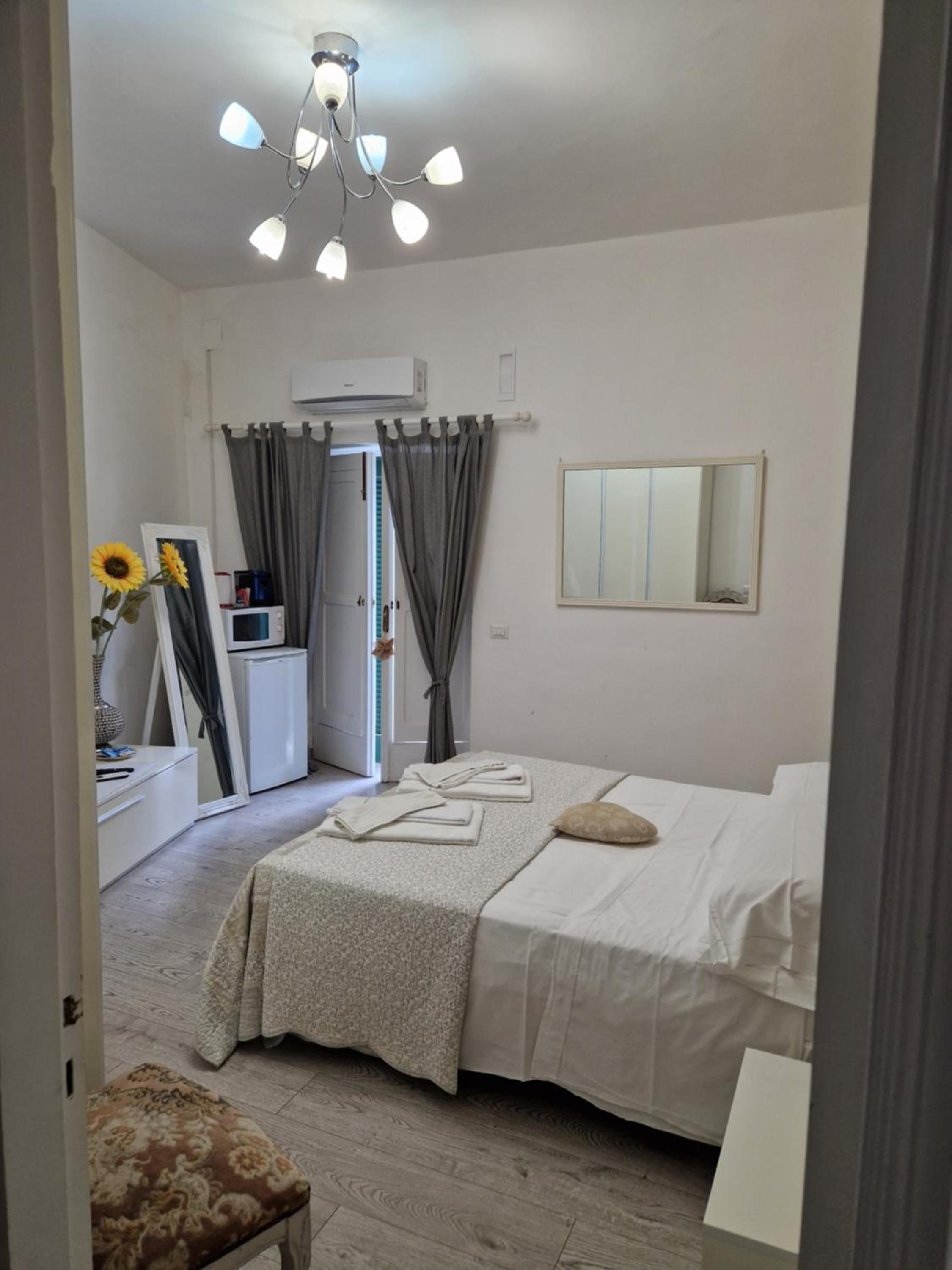 Deluxe Family Room - Photo 20